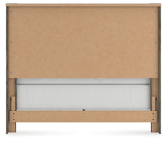 Frandern Queen Panel Bed