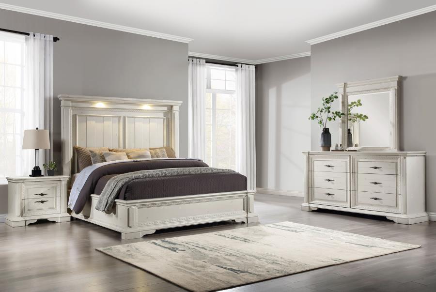 Evelyn White Eastern King Bed 4 Pc Set - MyWaynesHome #