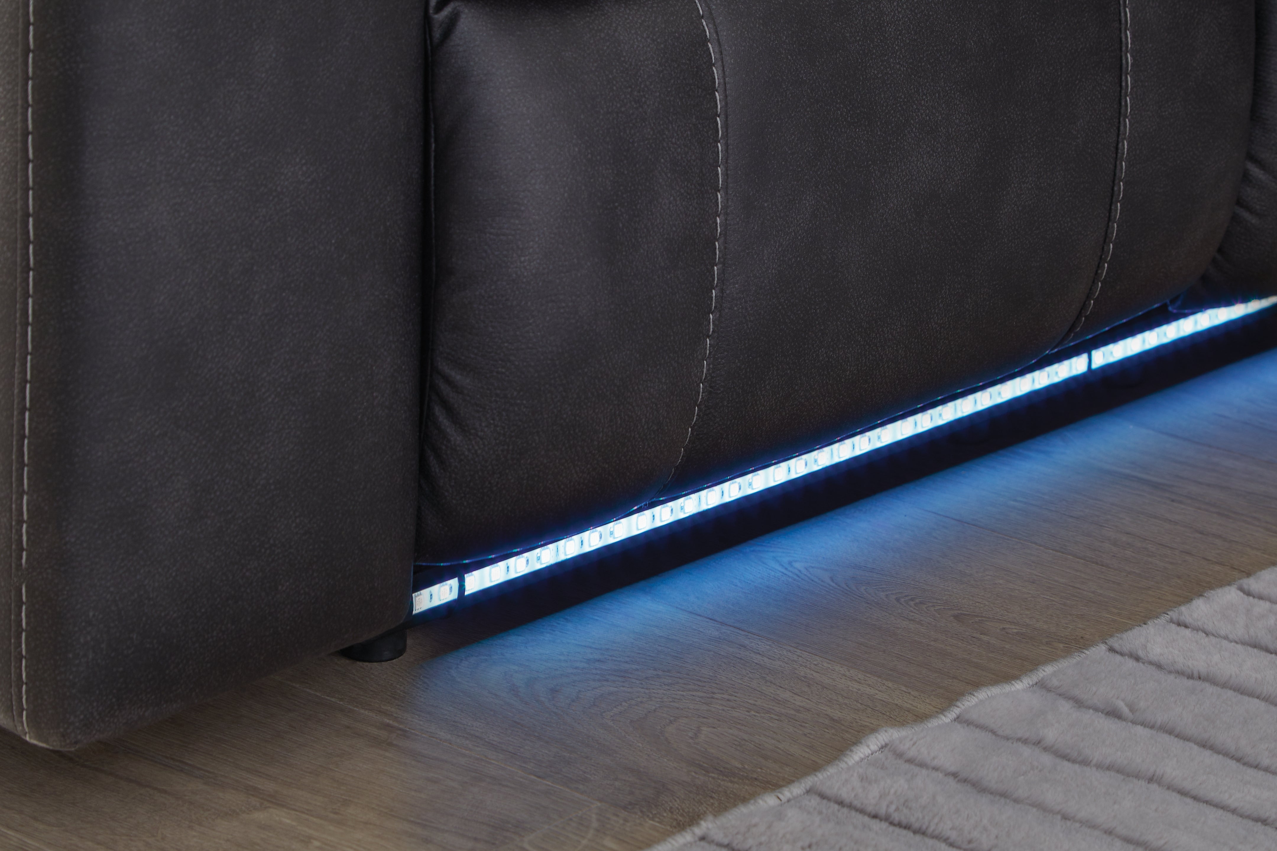 Sultan Meadow 2-Piece Reclining Sectional