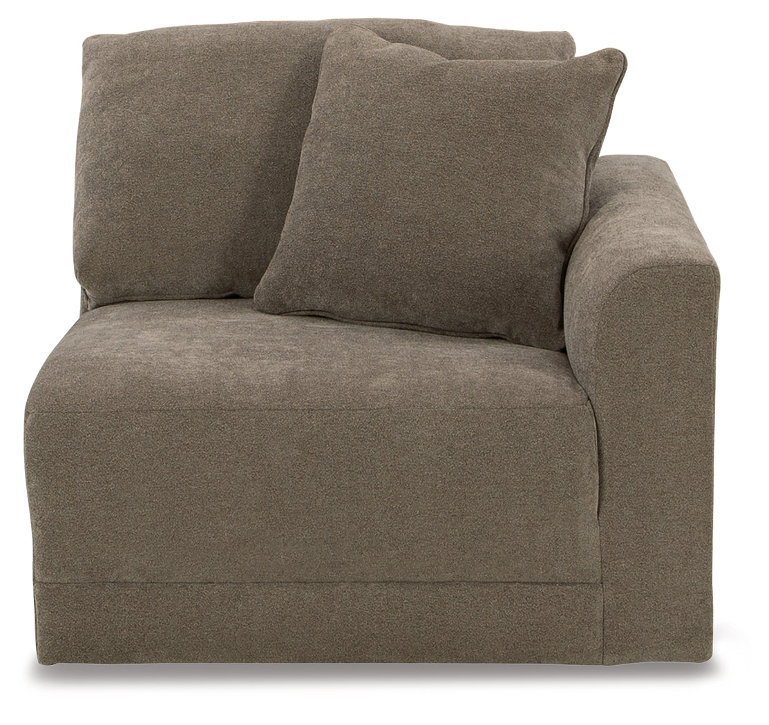 Raeanna Right-Arm Facing Corner Chair