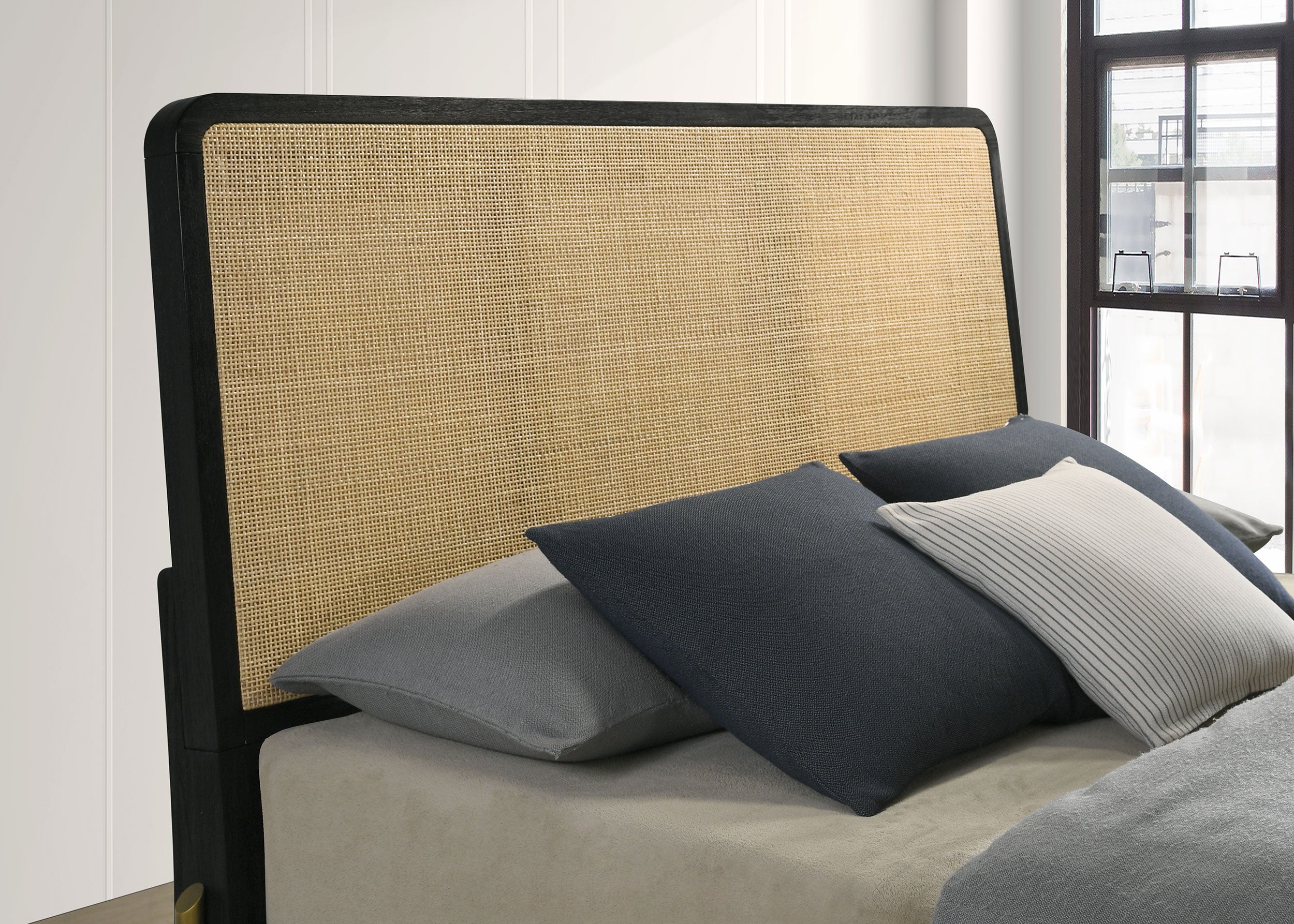 Arini Rattan Queen Panel Bed Black And Natural