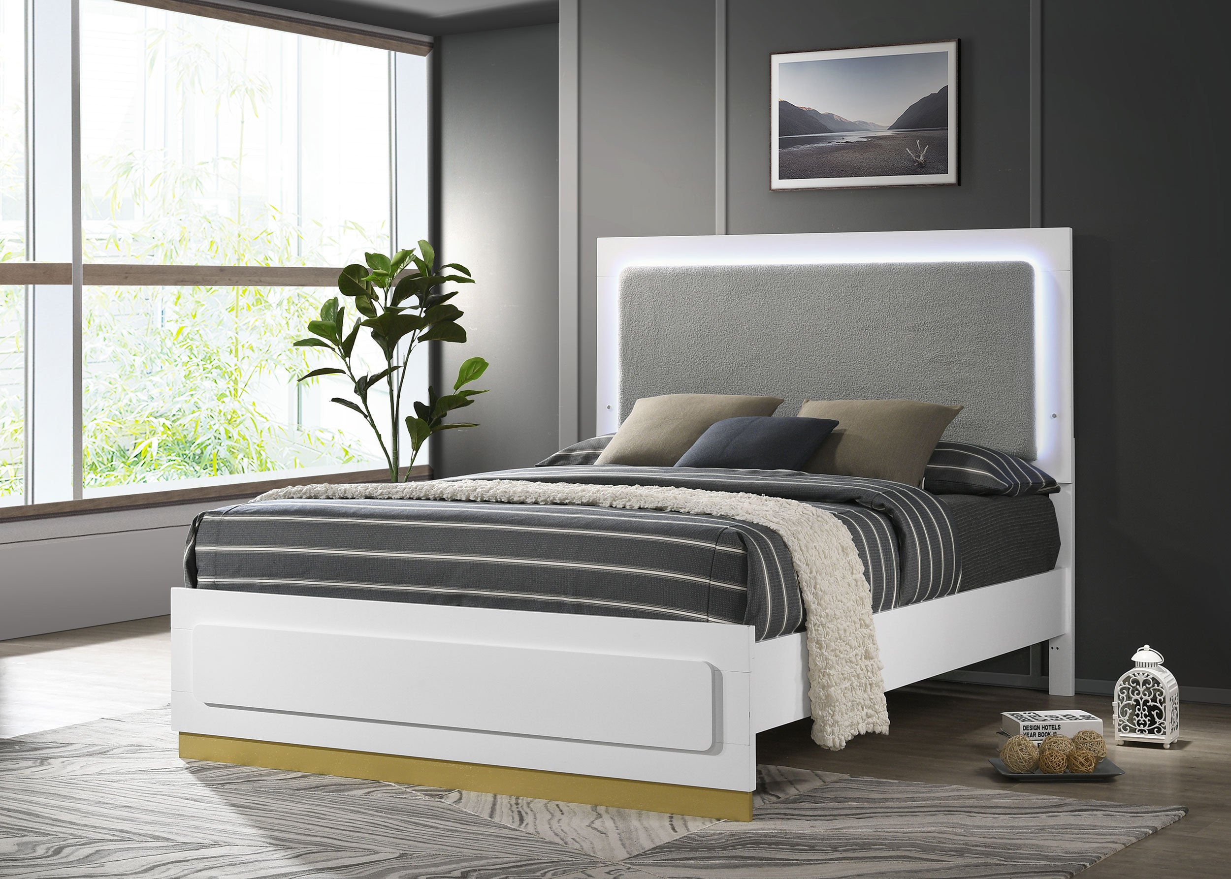 Caraway Wood Eastern King Led Panel Bed White