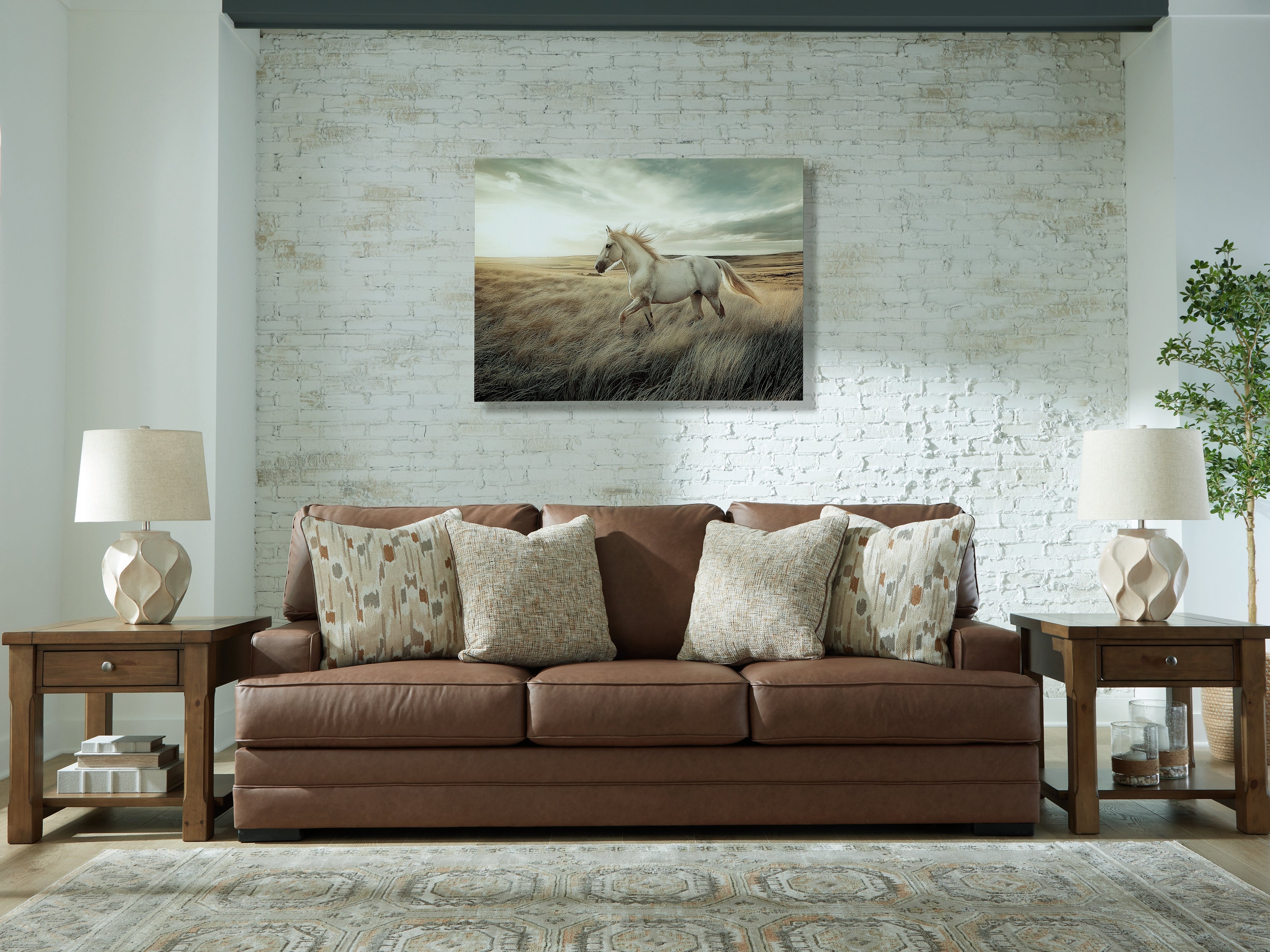VillaCourt Sofa