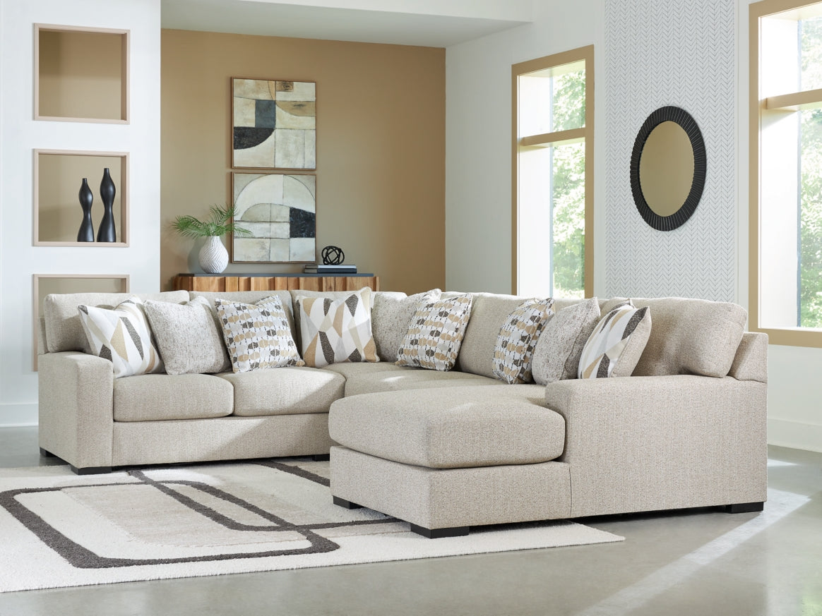 Laurelgrove 4-Piece Sectional with Chaise