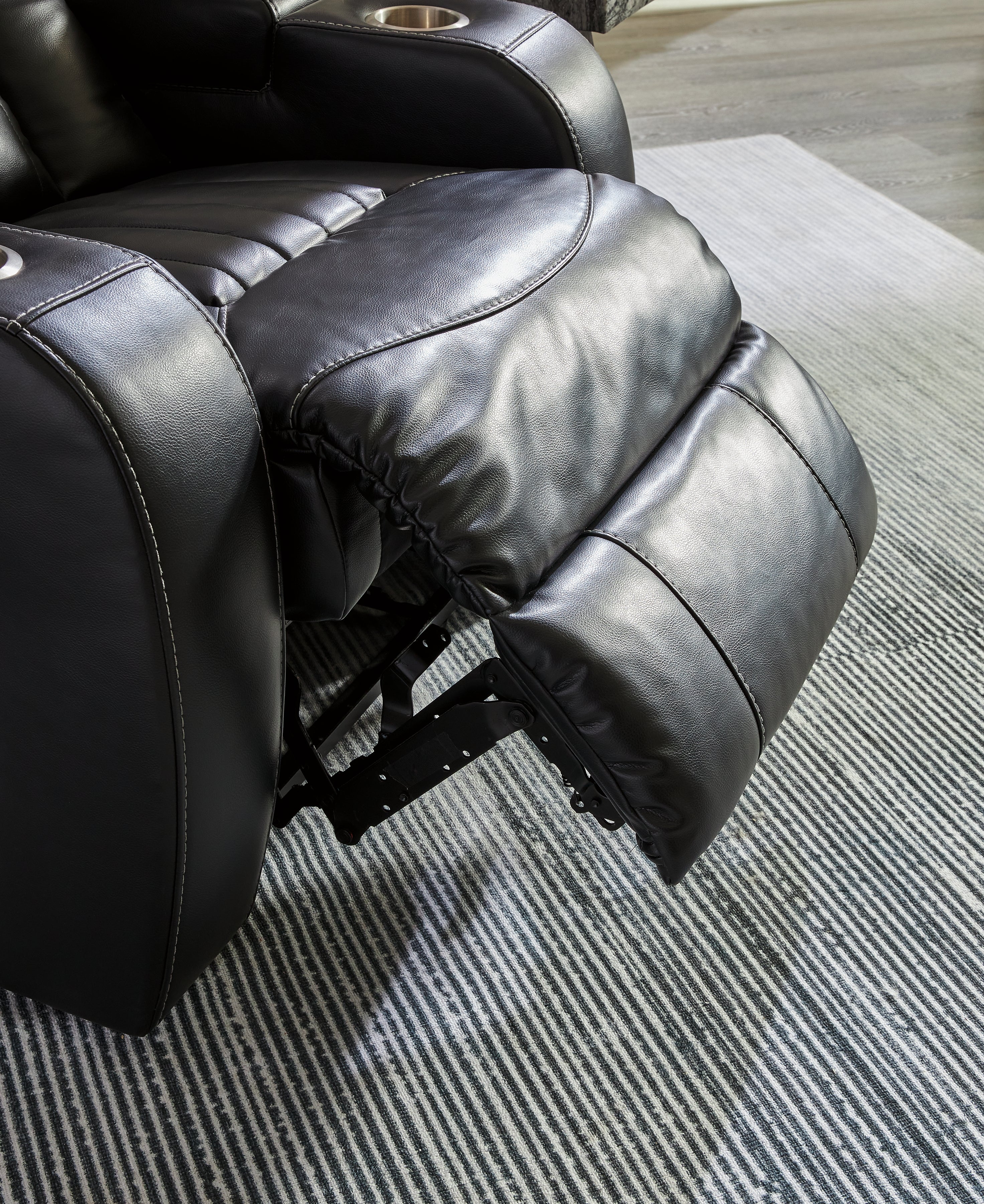 Caveman Den Power Reclining Loveseat with Console