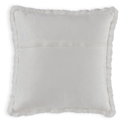 Gariland Pillow - MyWaynesHome #