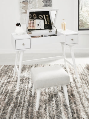 Thadamere Vanity with Stool - MyWaynesHome #