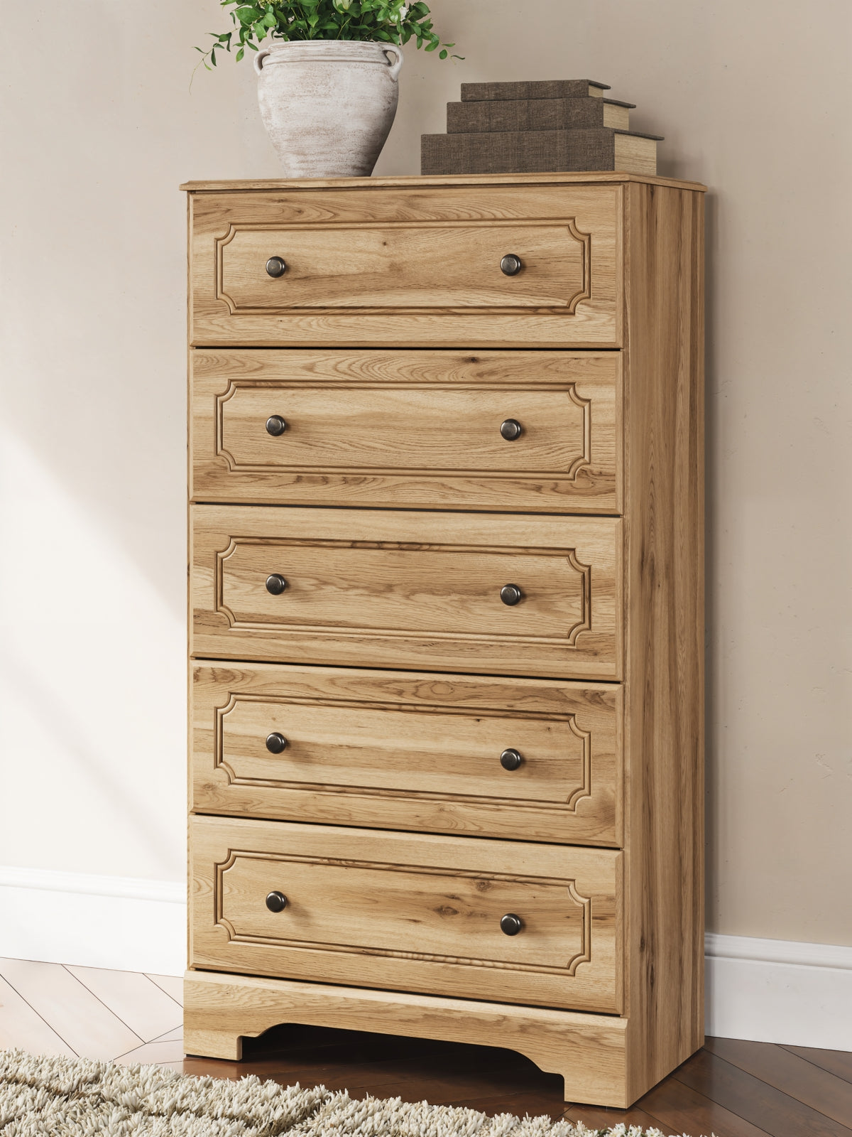 Aleaport Chest of Drawers