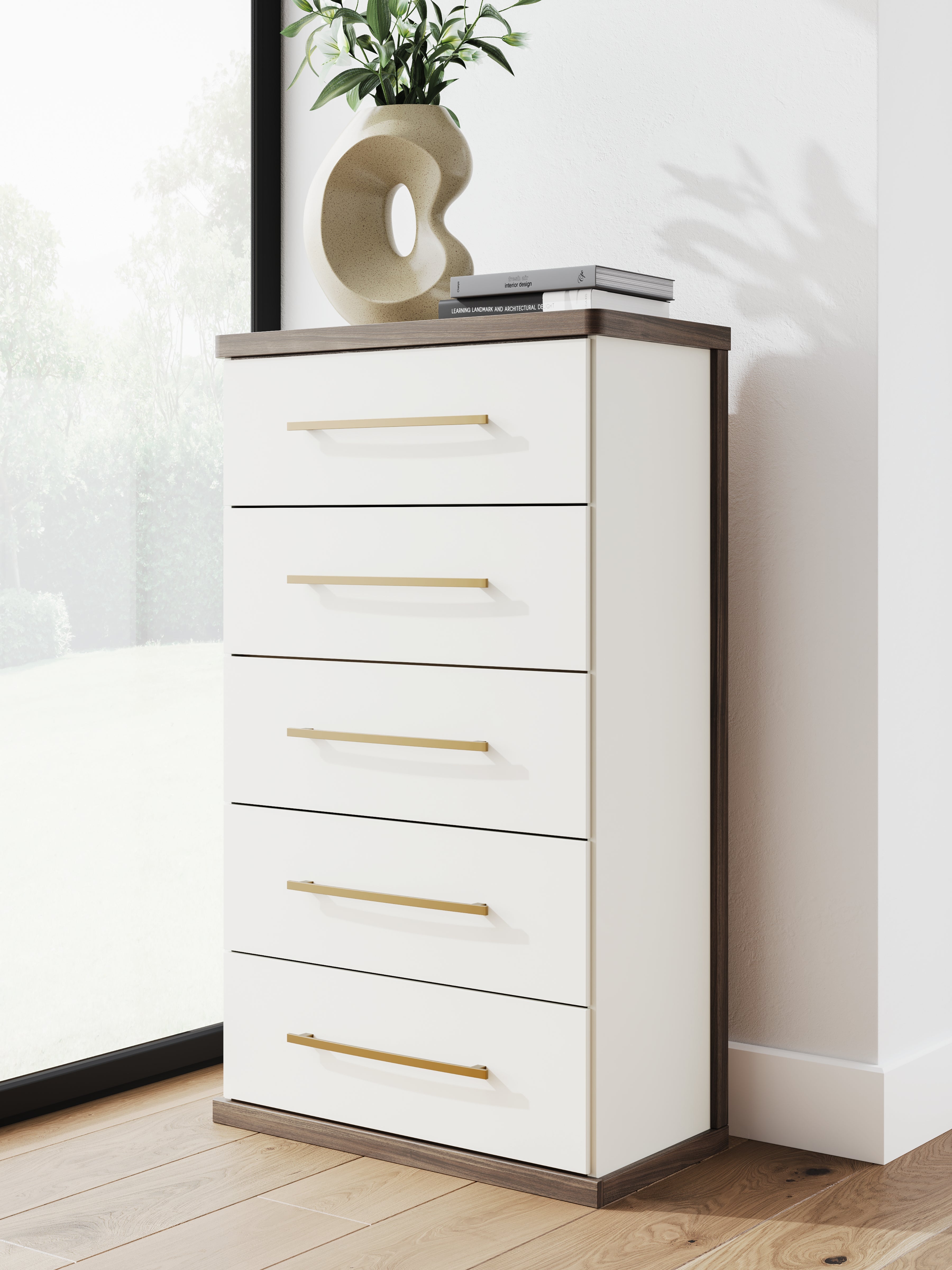 Kendanport Chest of Drawers