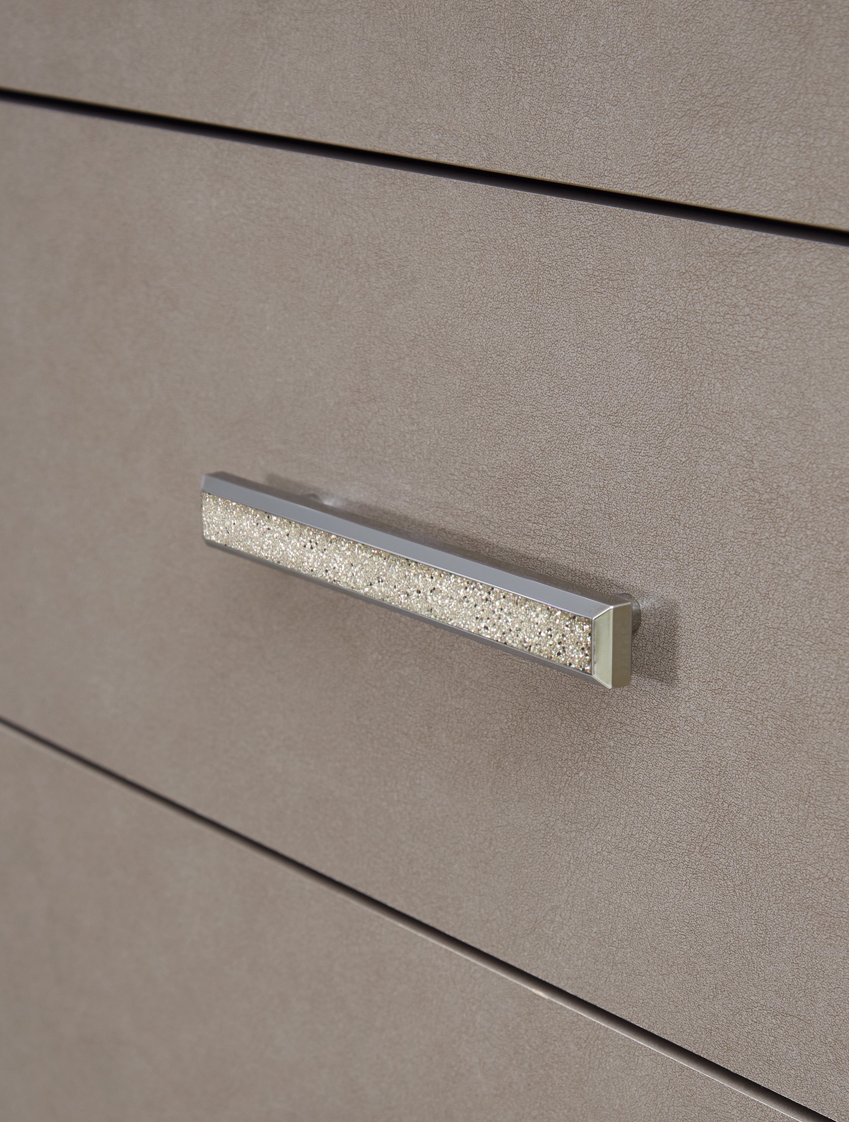 Surancha Chest of Drawers