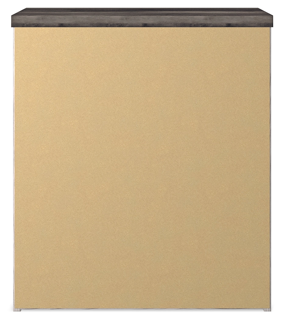 Gerridan King Panel Bed, Dresser and 2 Nightstands