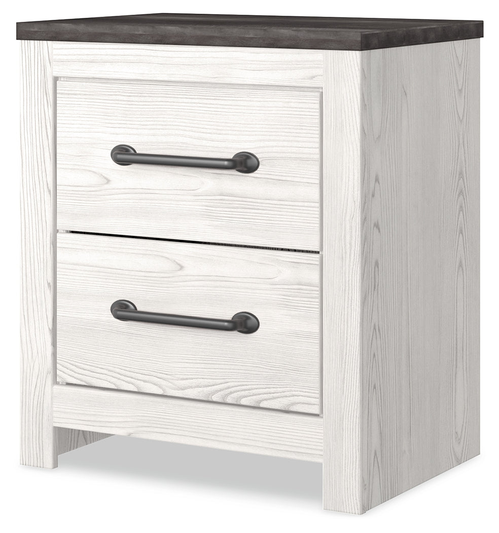 Gerridan Queen Bed with Mirrored Dresser and Nightstand