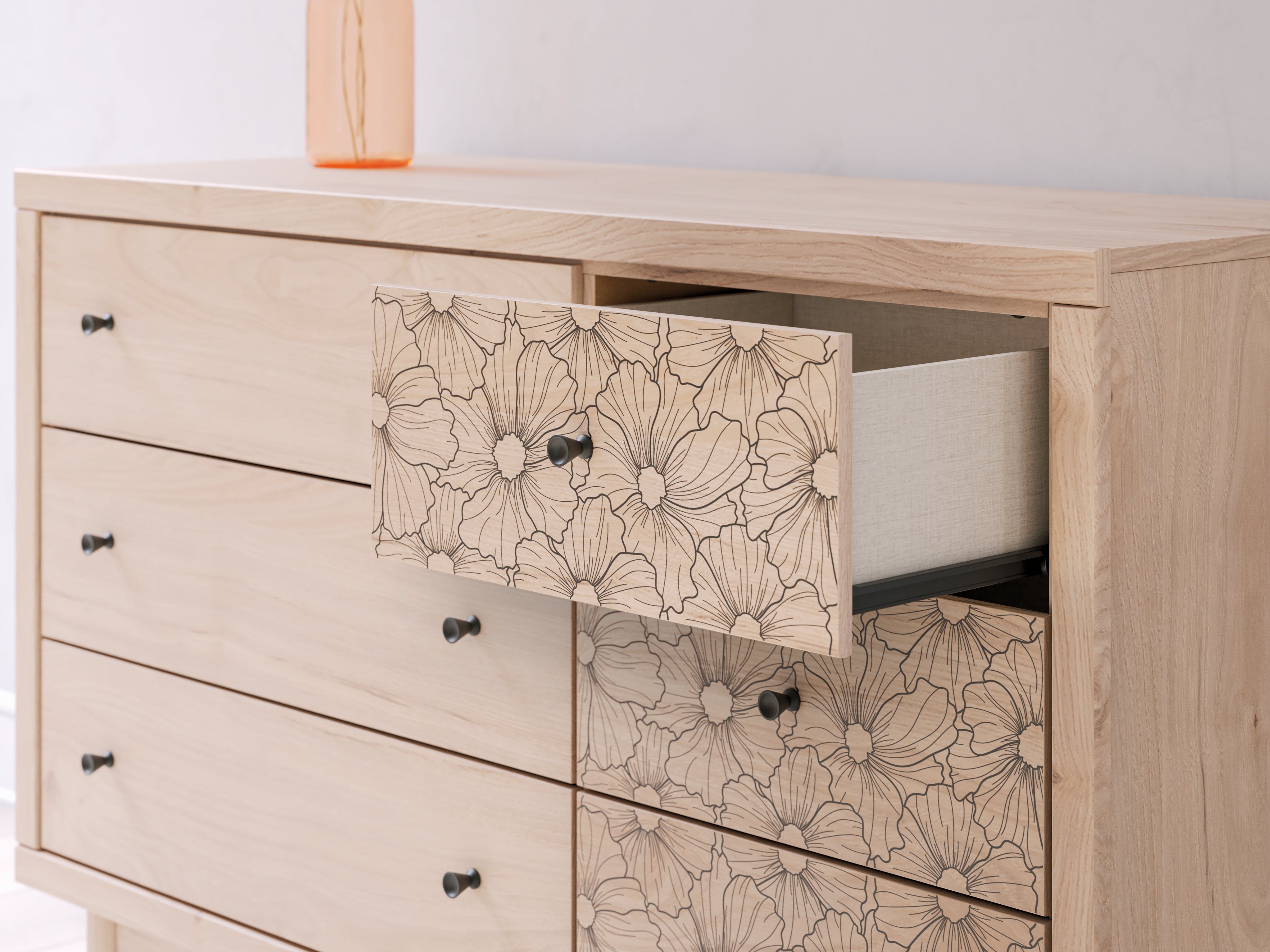 Arloster Dresser