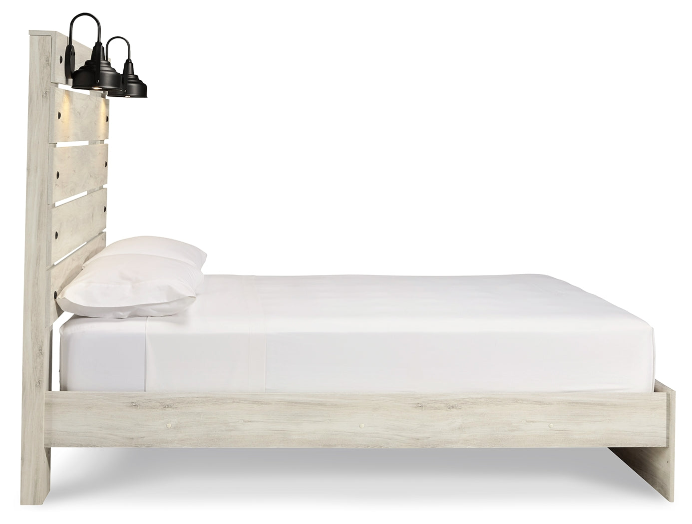 Cambeck Queen Panel Bed and Dresser