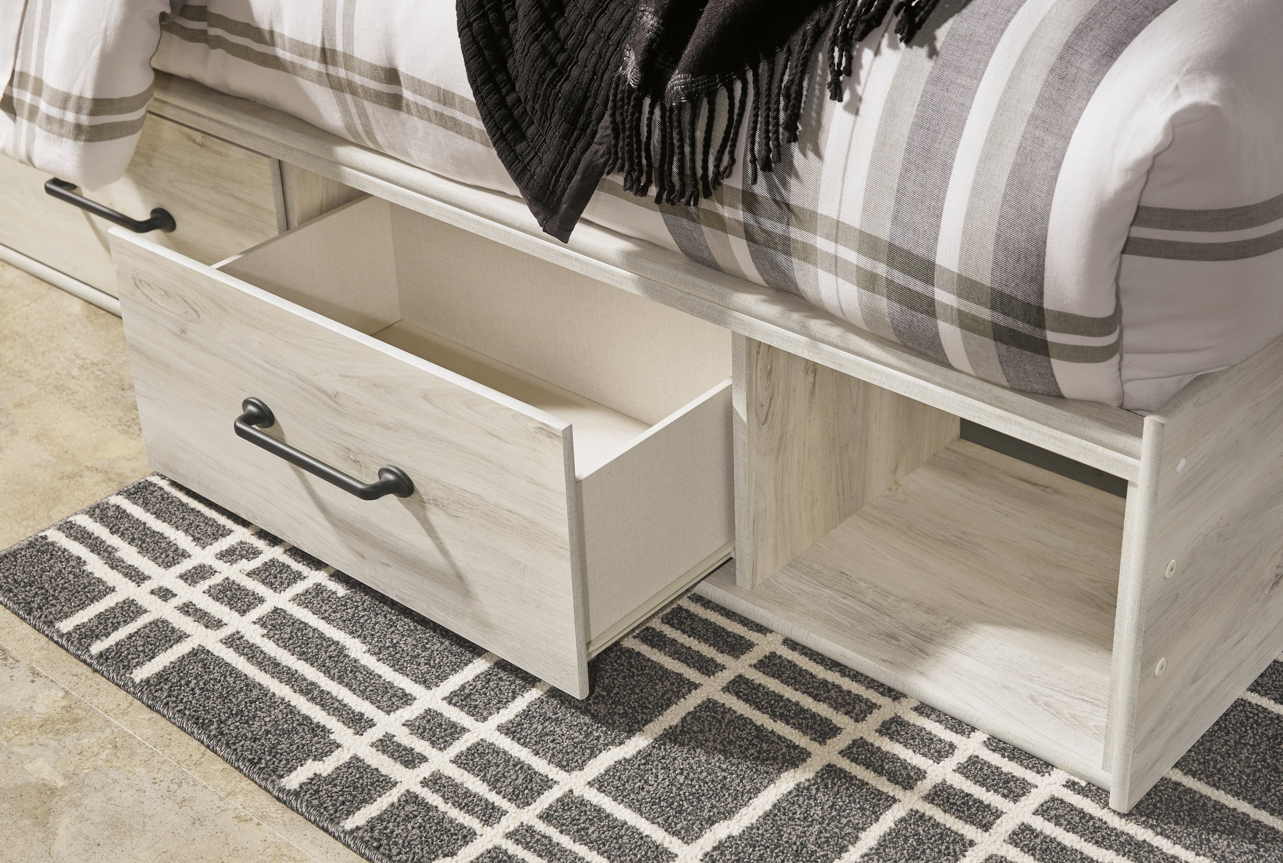 Cambeck King Panel Bed with 2 Side Storage, Dresser, Mirror, and Nightstand