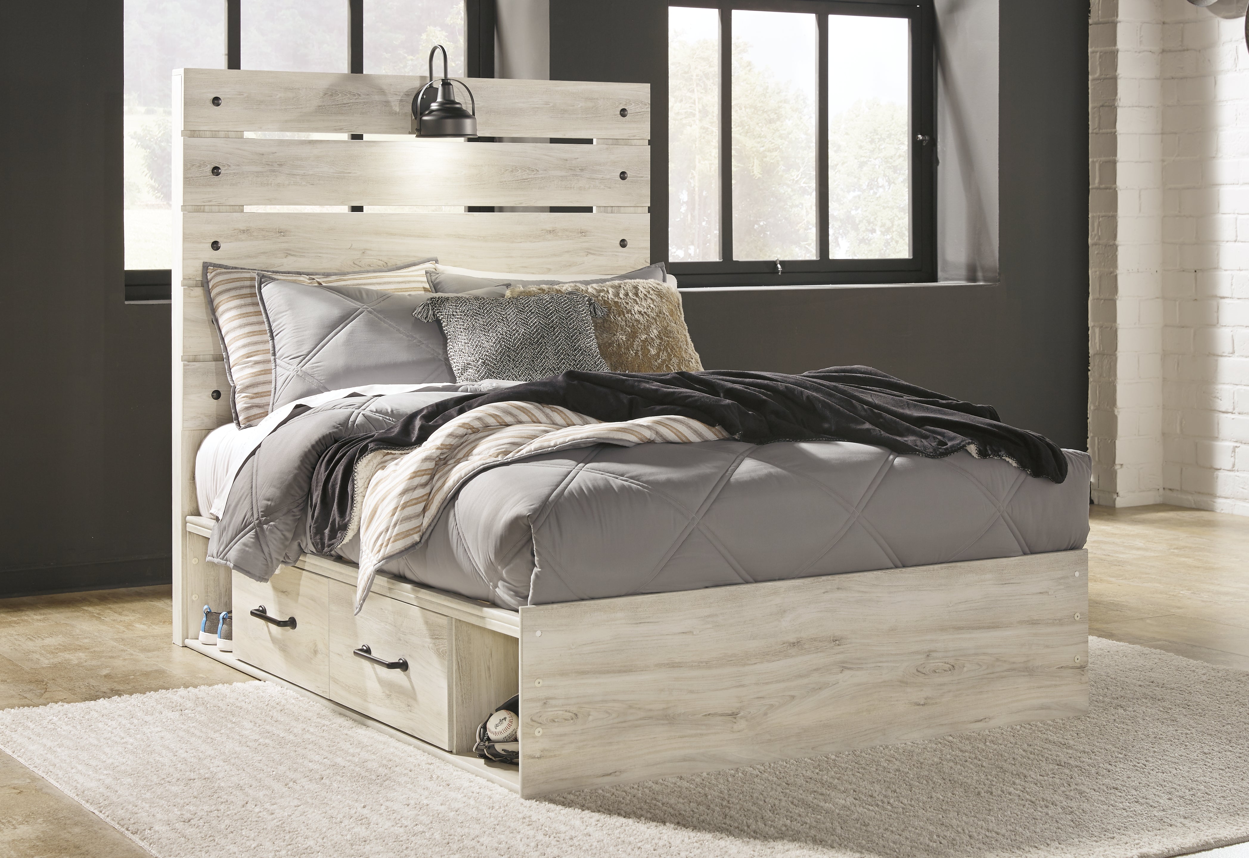 Cambeck Full Panel Bed with Storage, Chest and Nightstand