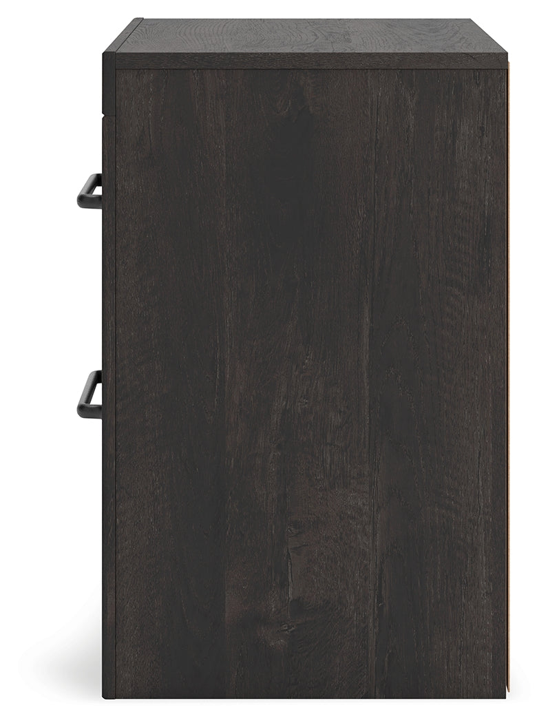 Hollivern Queen Panel Bed, Dresser, Mirror and Nightstand