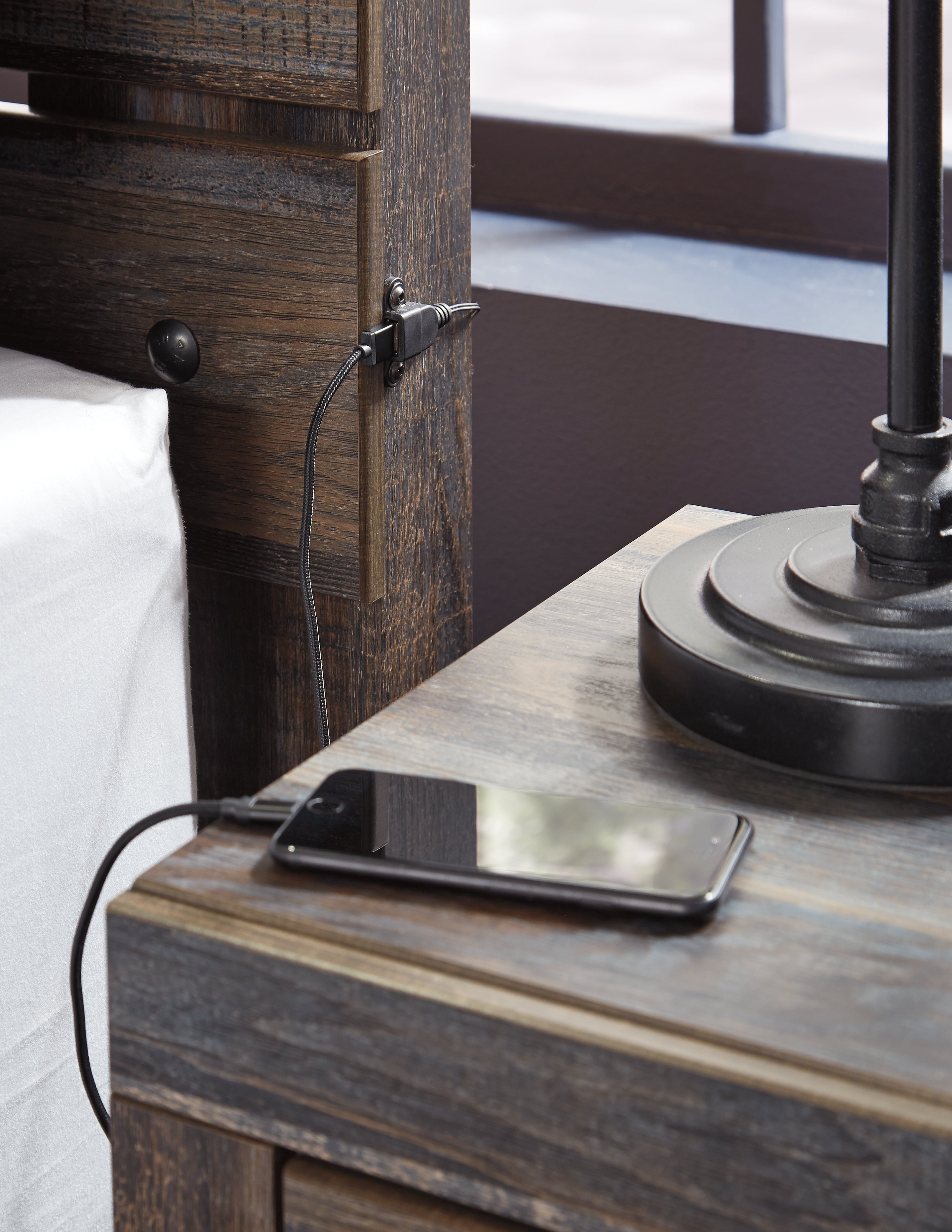 Drystan Twin Panel Bed, Dresser and Nightstand