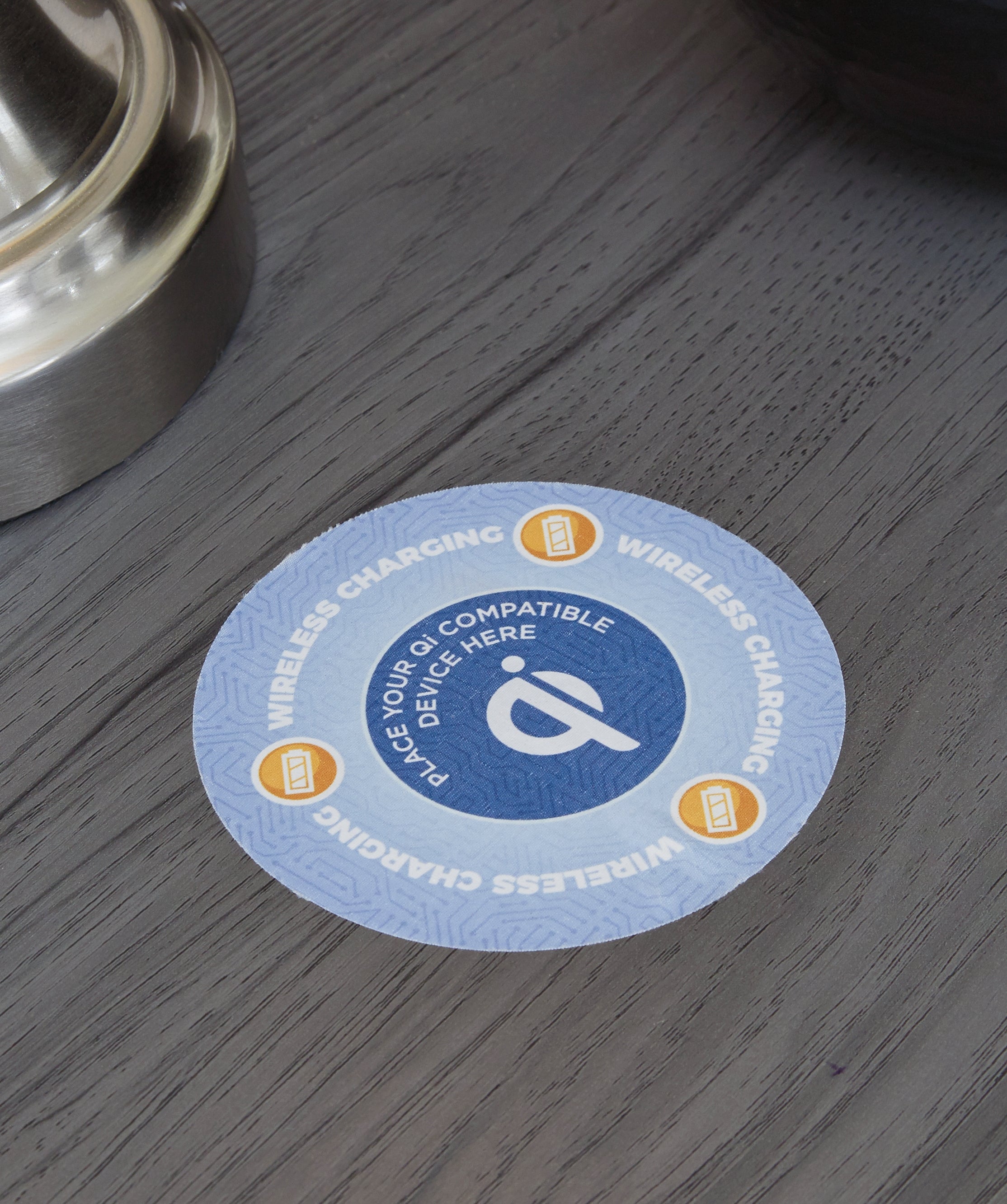 Lodanna King Panel Bed, Dresser, Mirror, Chest and 2 Nightstands