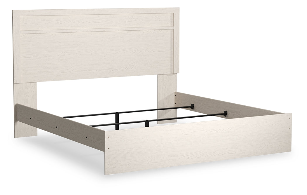 Stelsie King Panel Bed with Dresser, Mirror and Nightstand