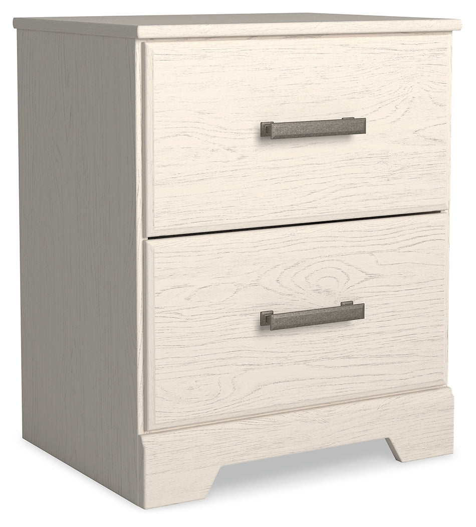 Stelsie Queen Panel Bed with Dresser, Mirror and Nightstand