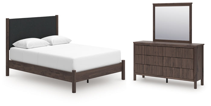 Pamytta Queen Upholstered Platform Bed, Dresser and Mirror
