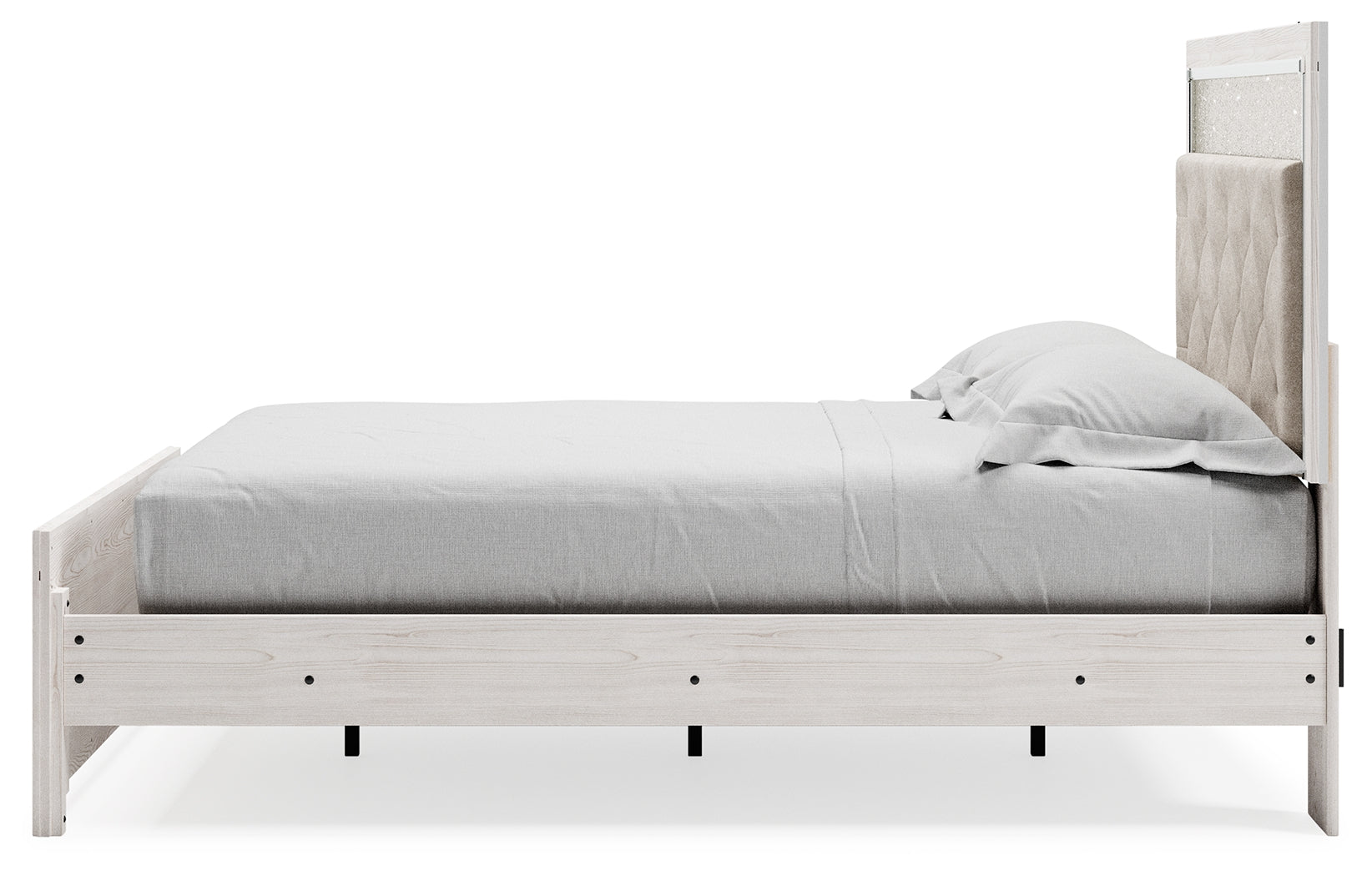 Altyra Queen Panel Bed, Dresser and Chest
