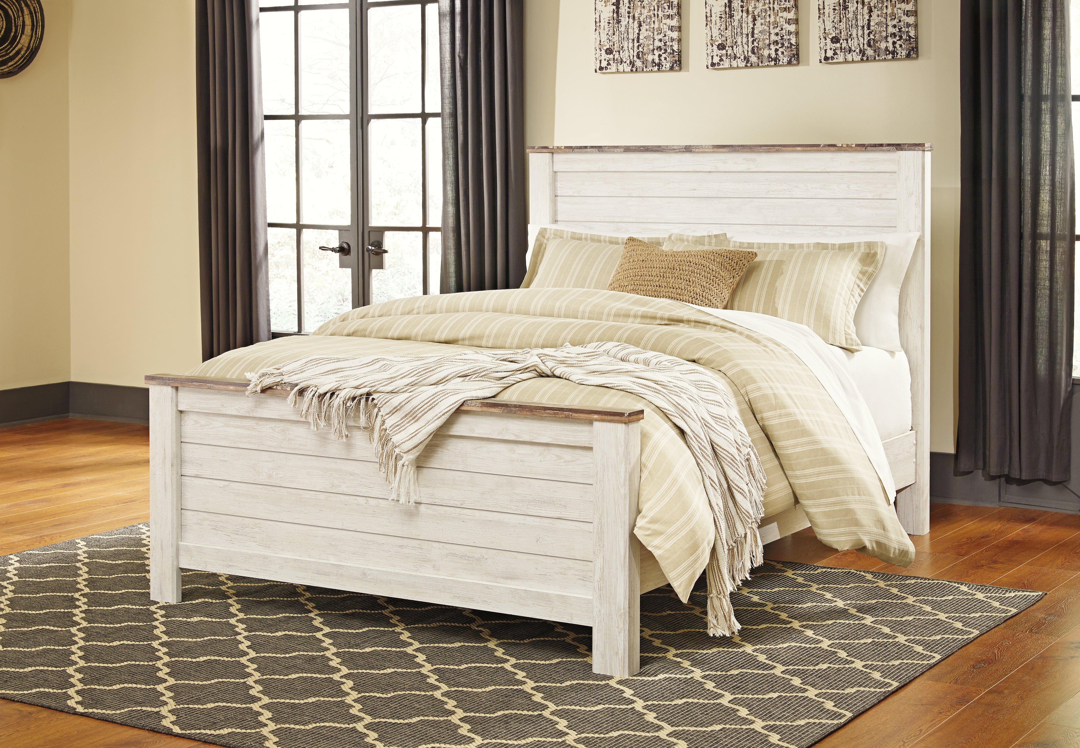 Willowton Queen Panel Bed, Dresser and Mirror