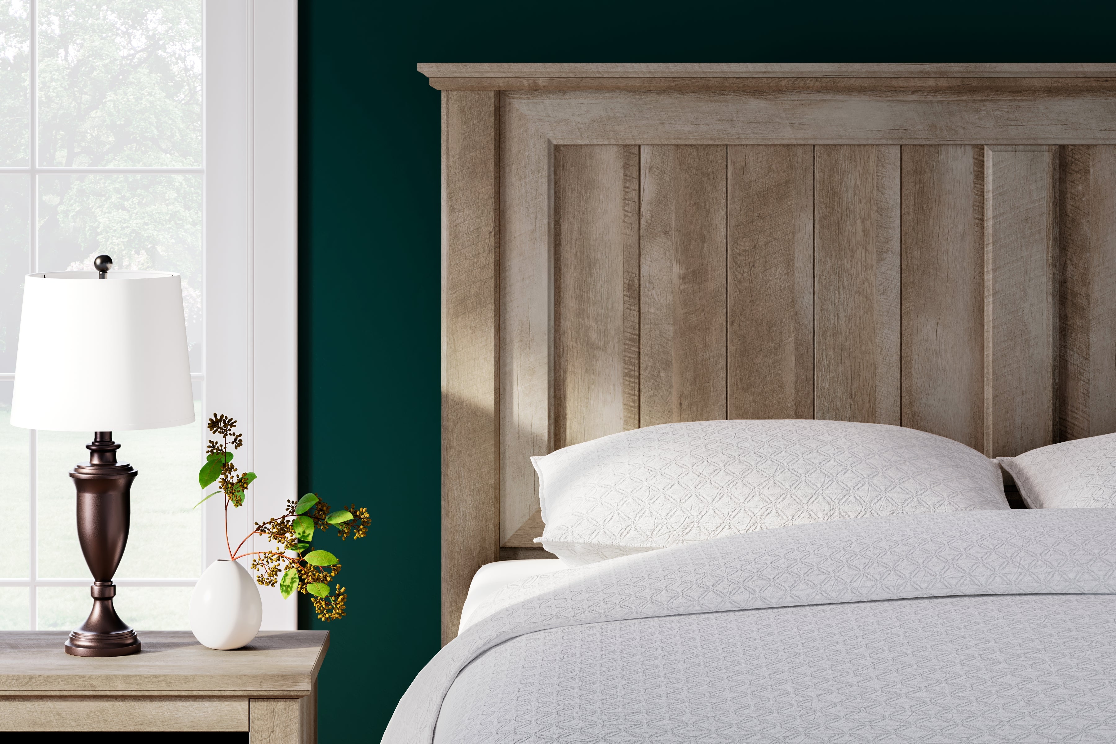 Yarbeck King Panel Bed with Storage