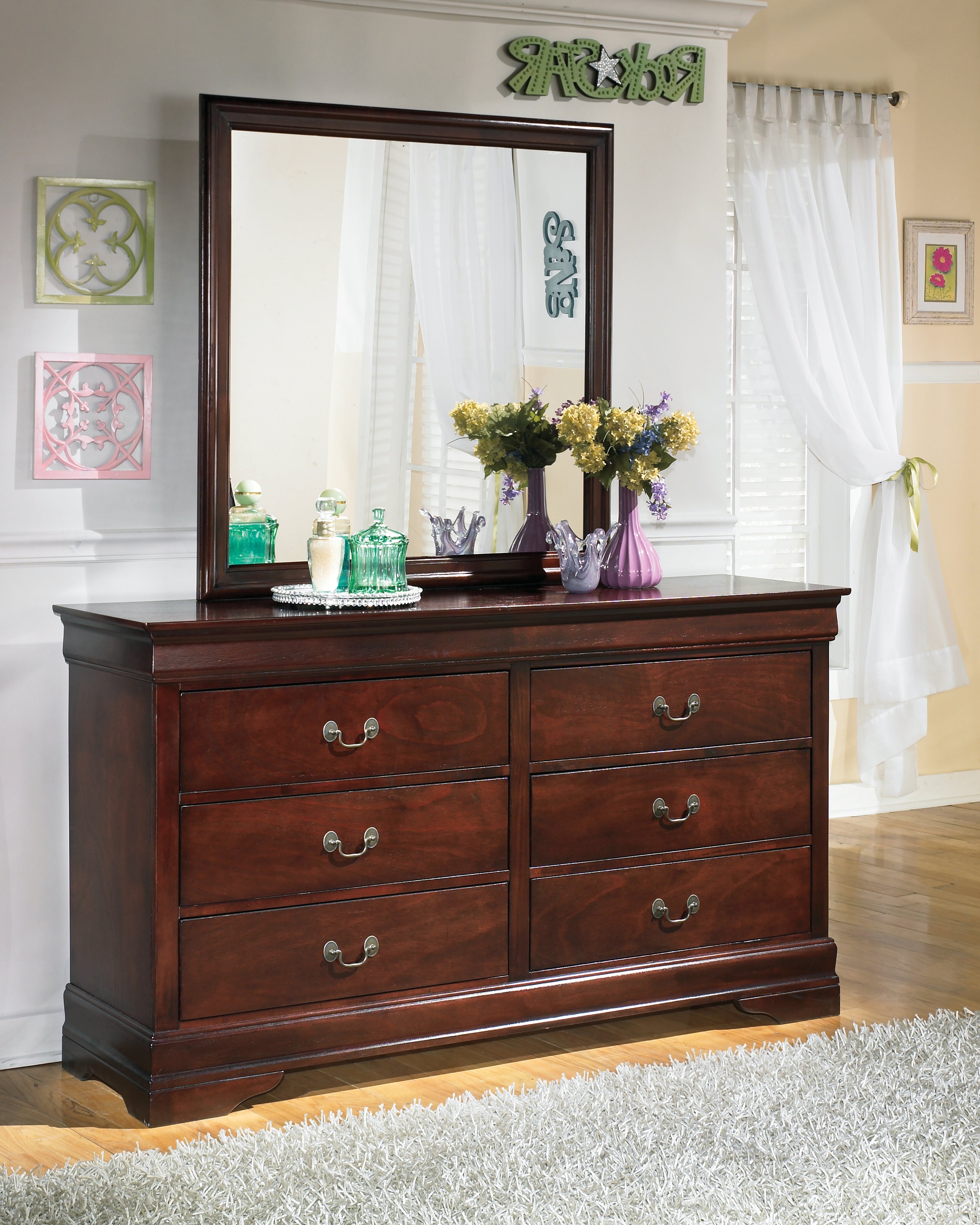 Alisdair Twin Sleigh Bed, 2 Dressers, Mirror and Nightstand