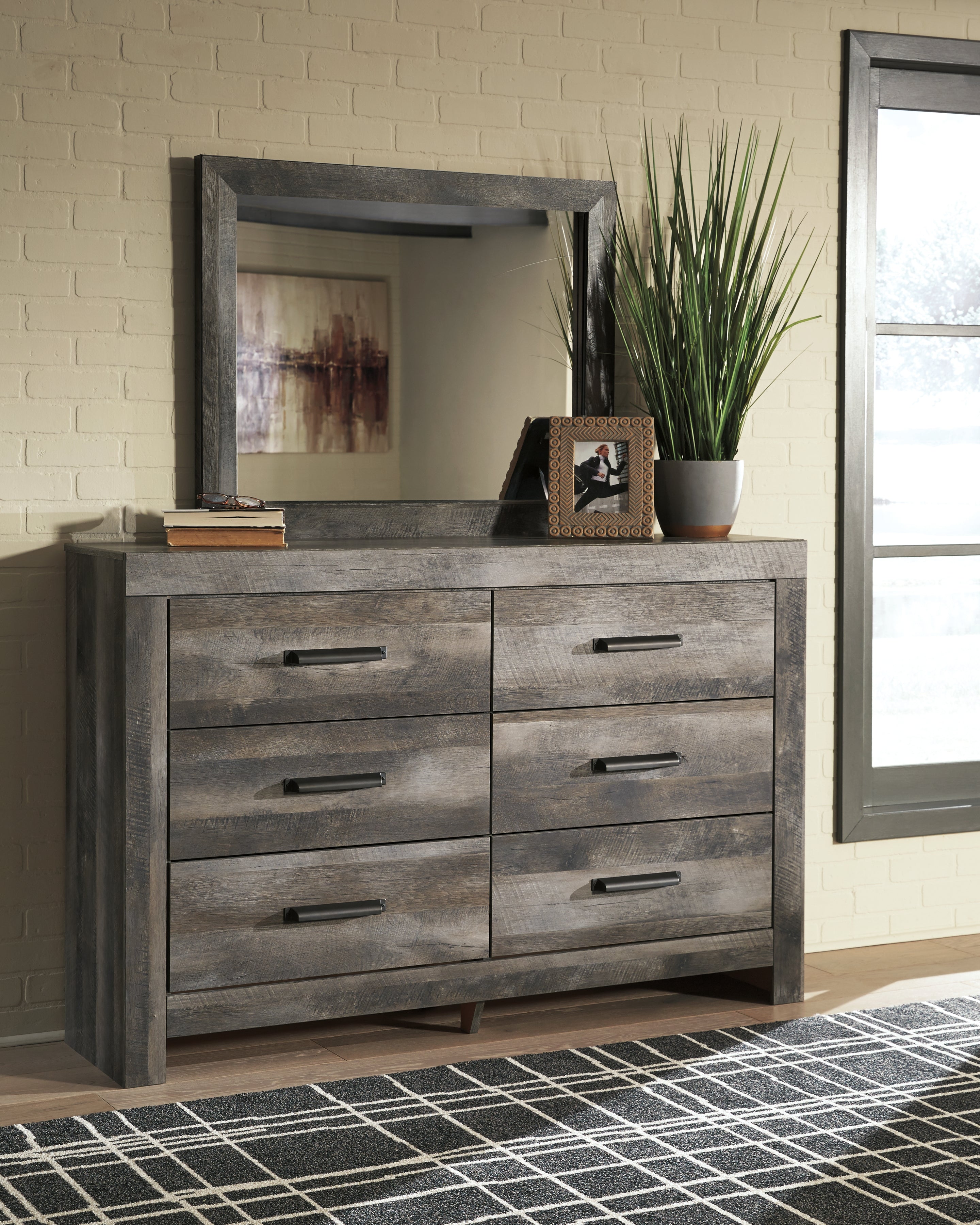Wynnlow Twin Crossbuck Panel Bed, Dresser and Mirror