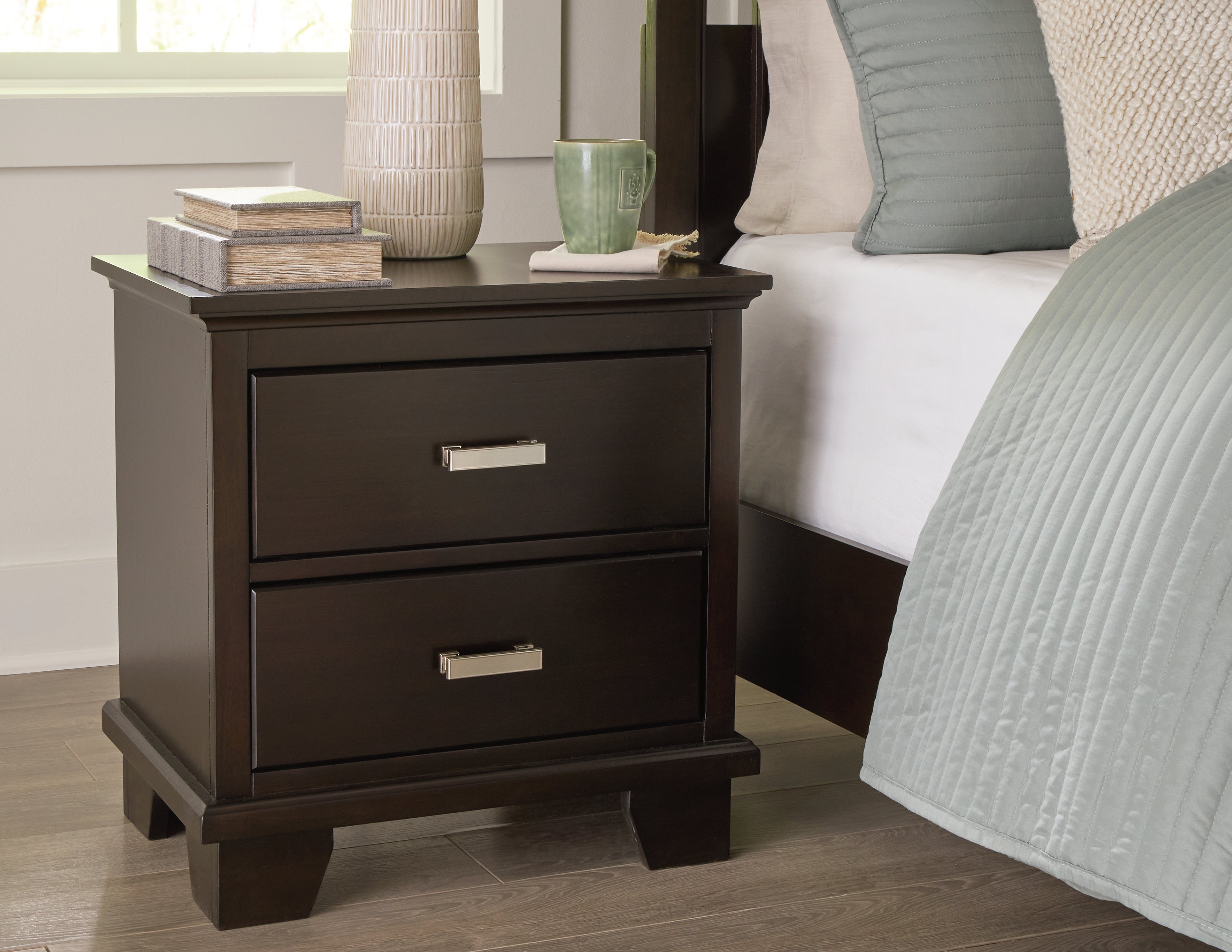 Covetown Full Panel Bed, Dresser, Mirror, Chest and Nightstand