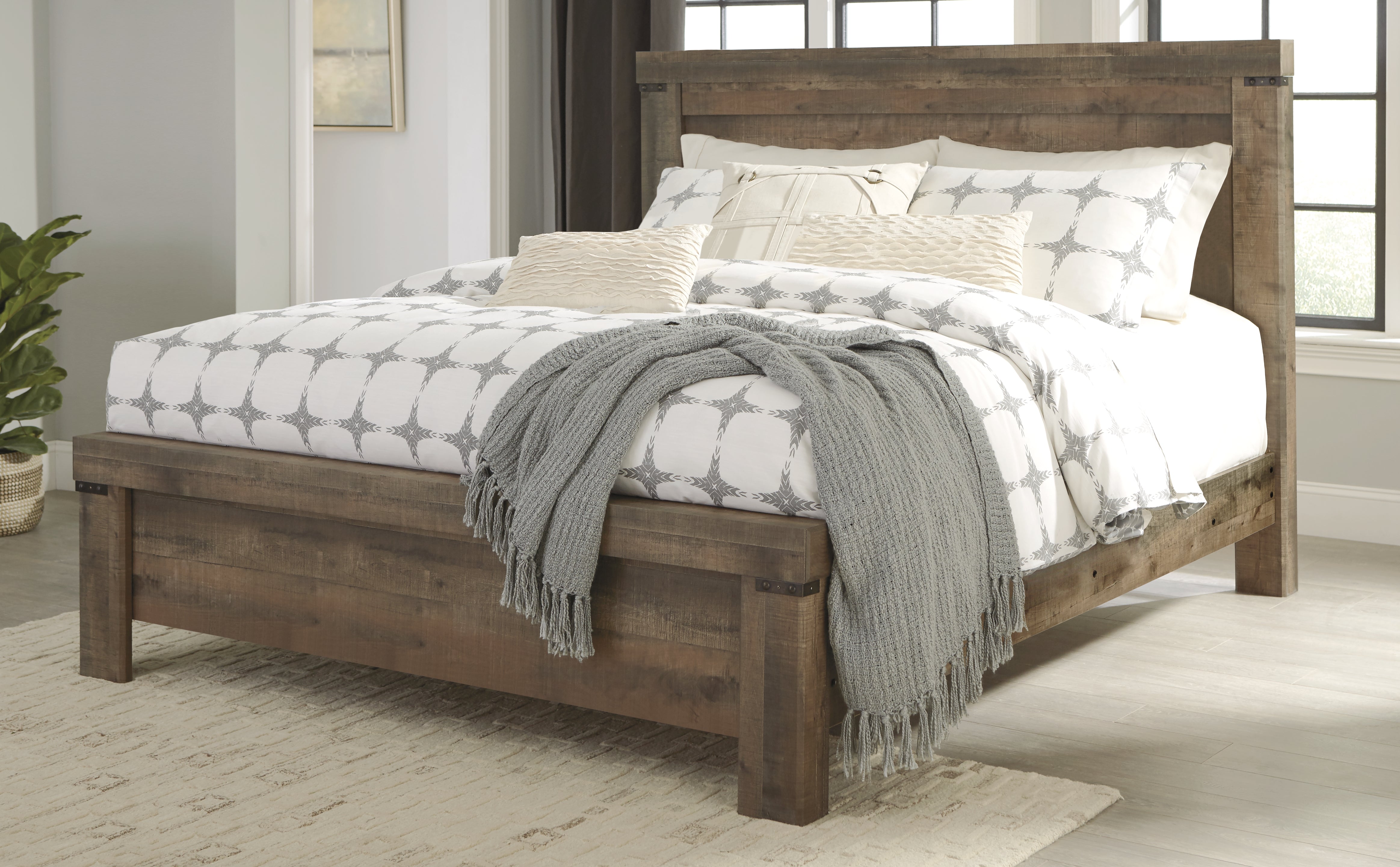 Trinell King Panel Bed - MyWaynesHome #