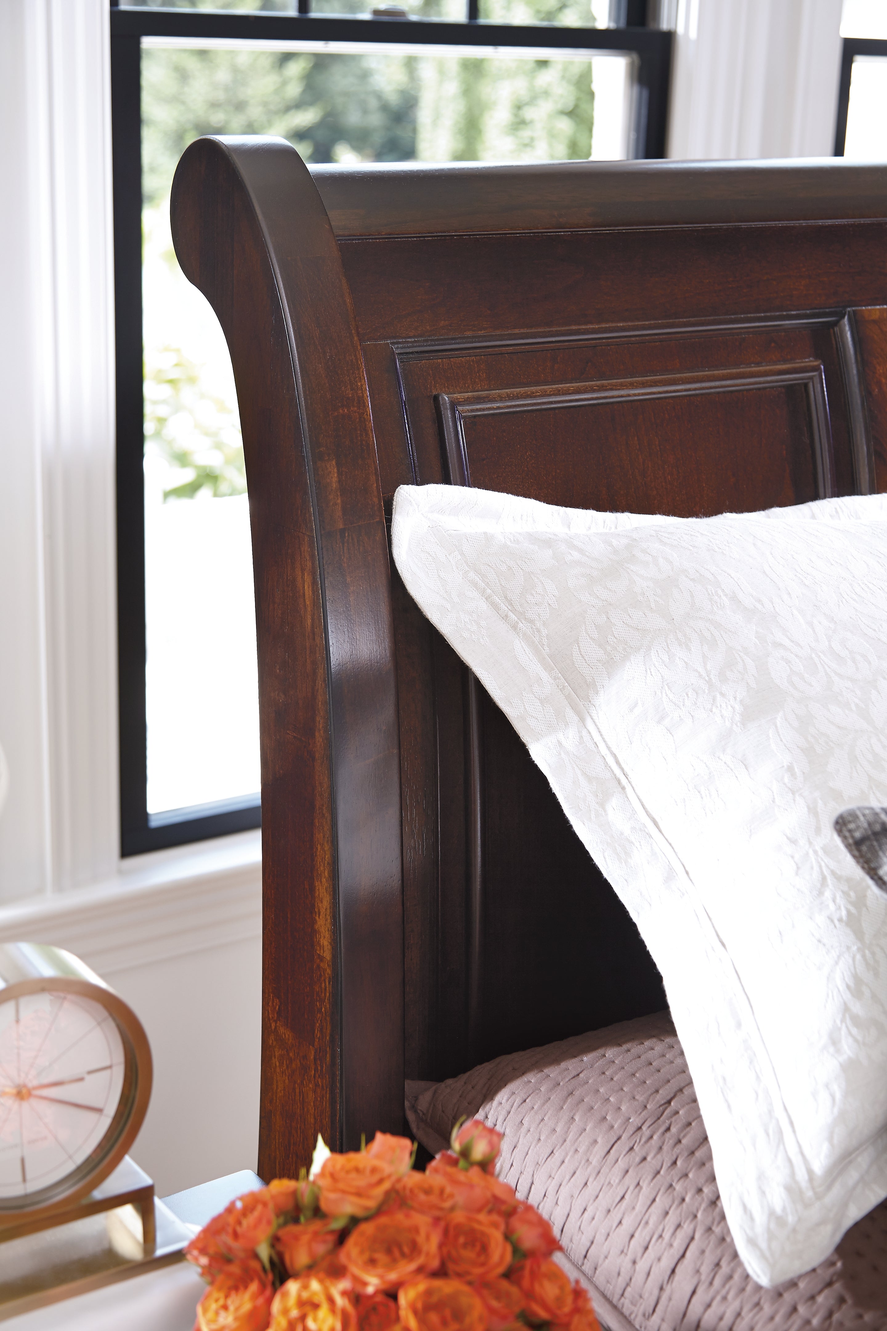 Porter Queen Sleigh Storage Bed
