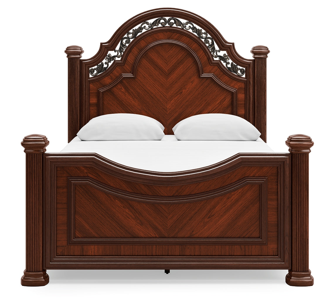 Lavinton Queen Poster Bed