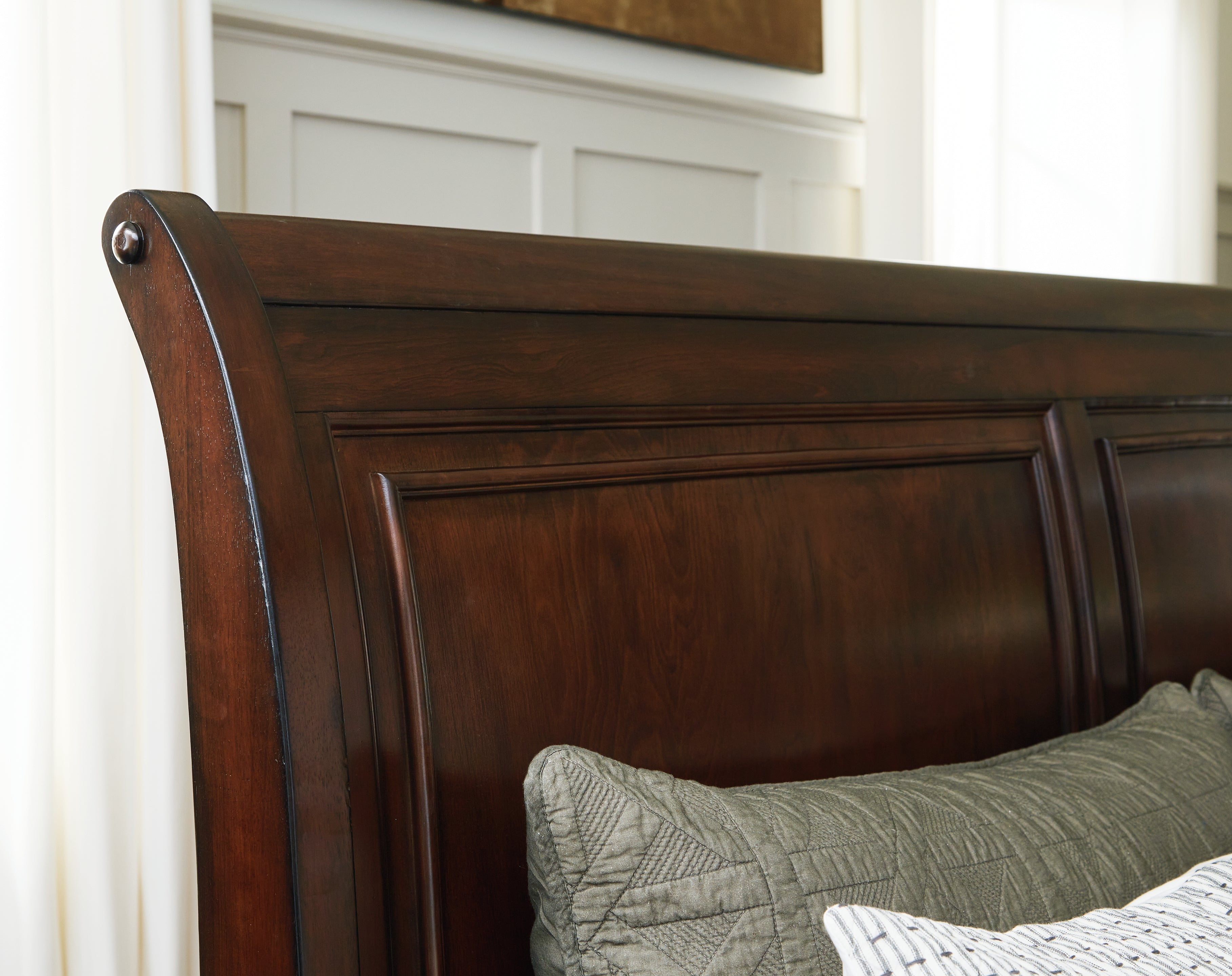 Brookbauer California King Sleigh Bed