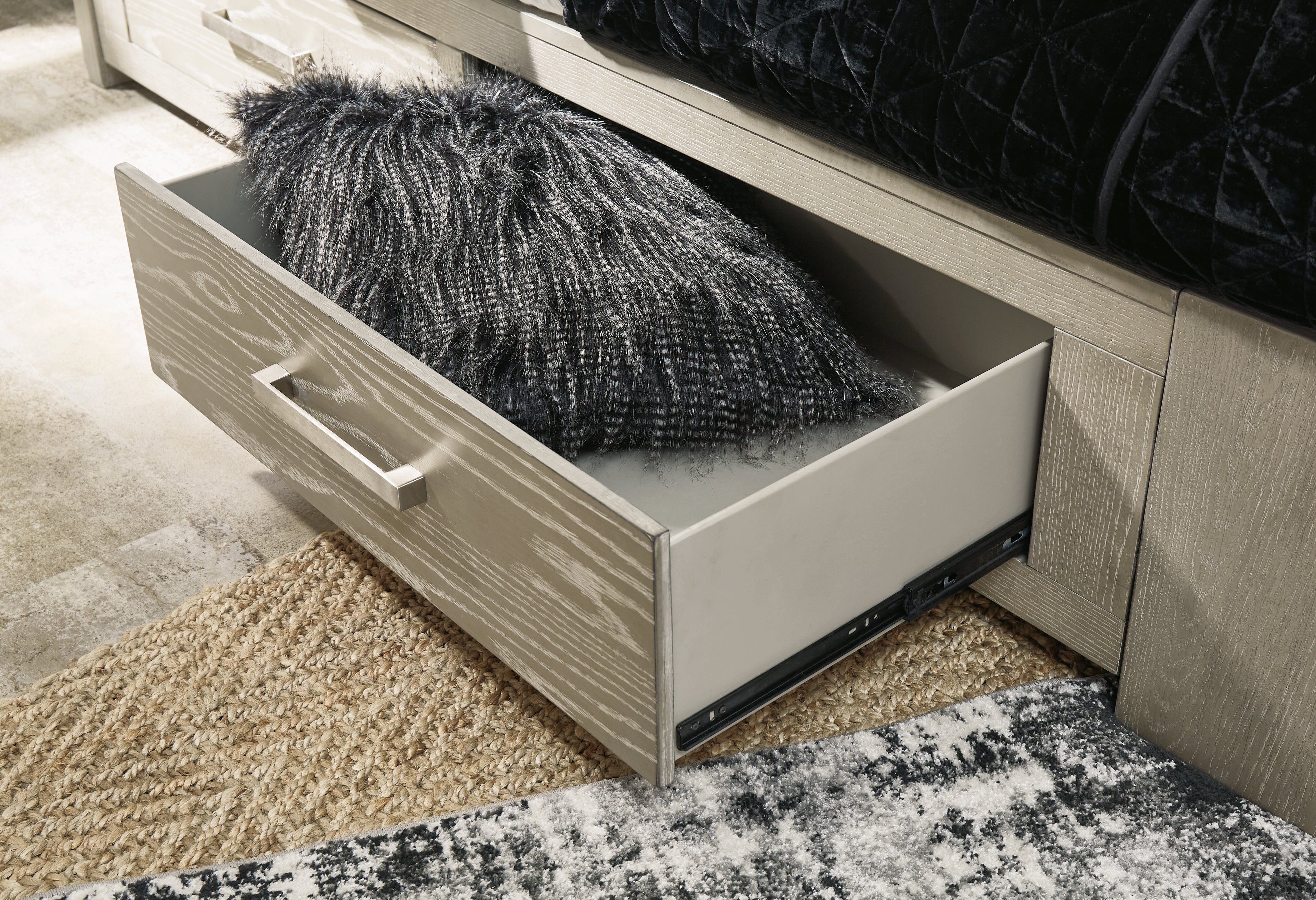 Fawnburg Queen Panel Bed with Storage