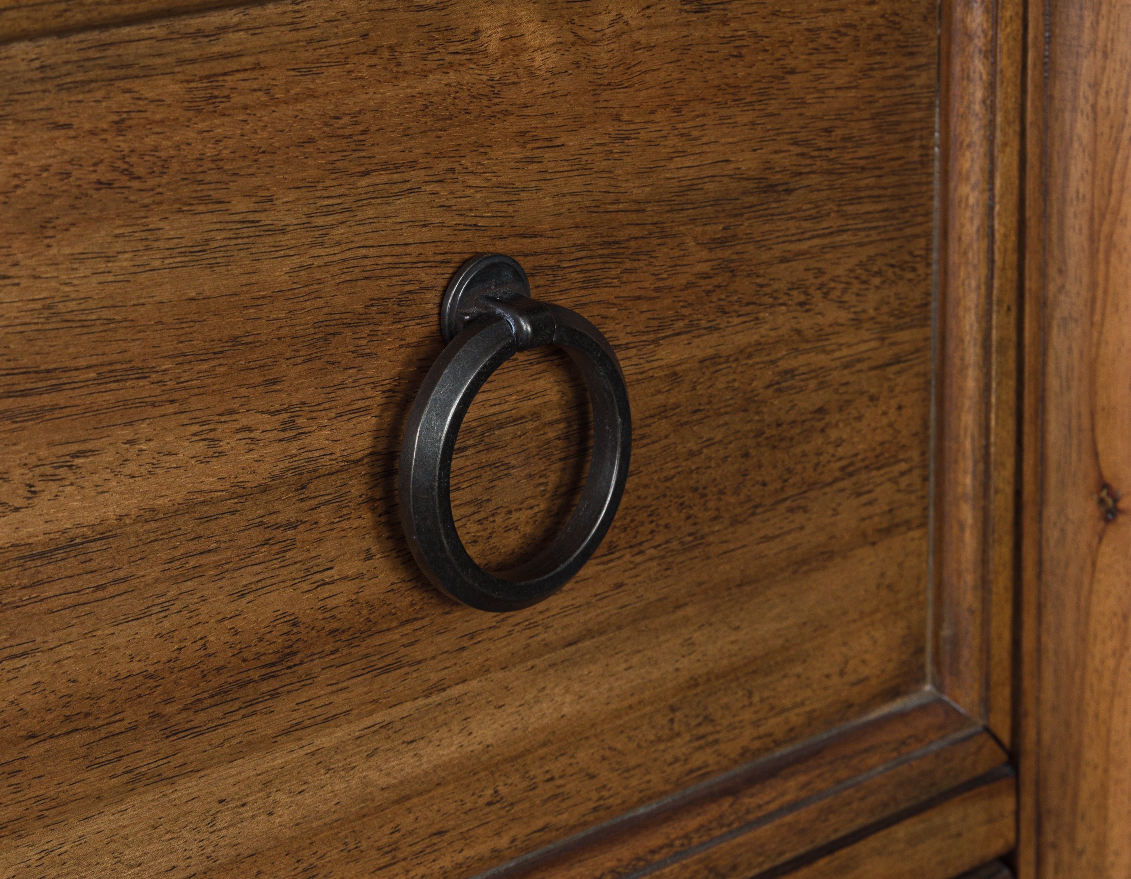 Rowlenstown Chest of Drawers