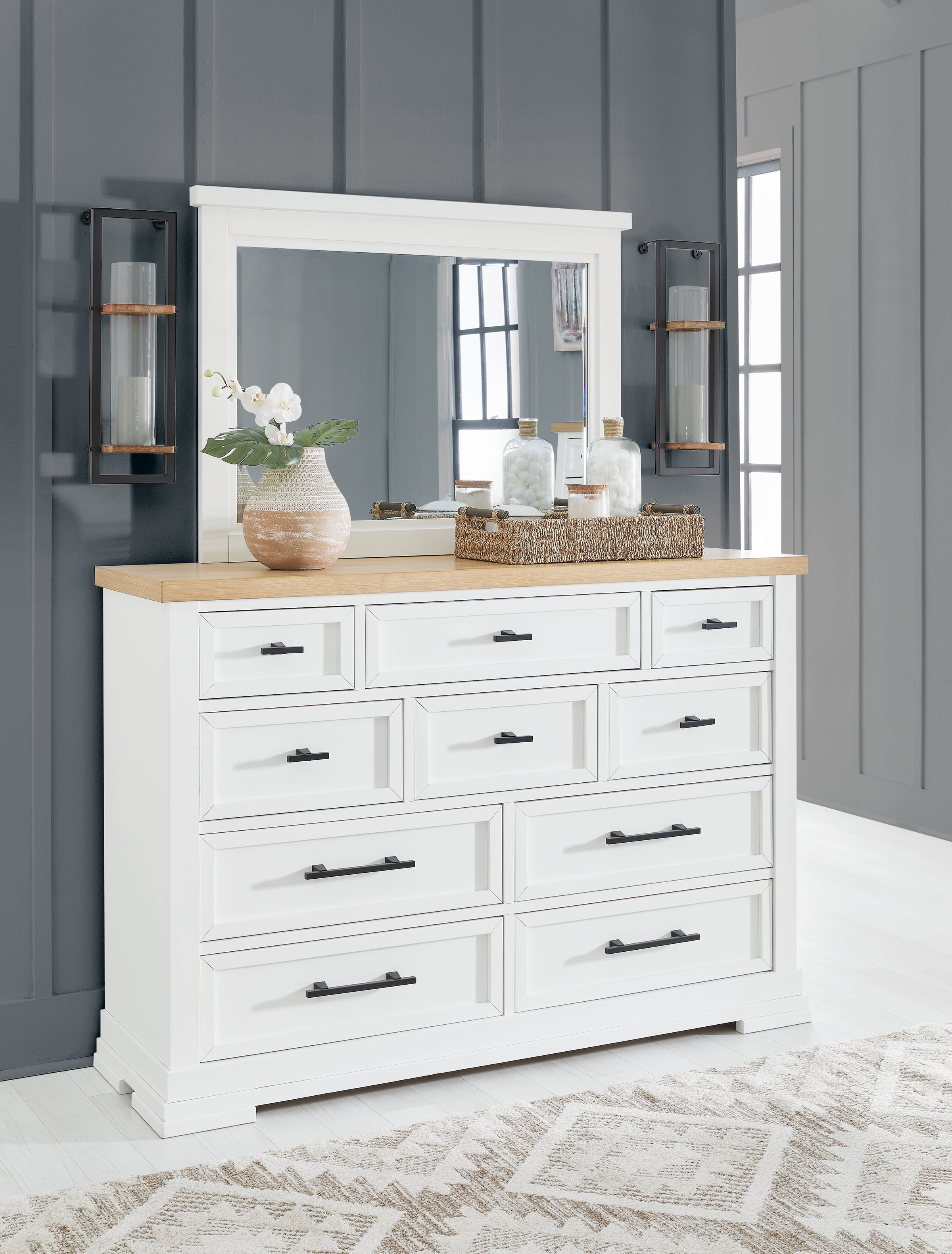 Ashbryn King Panel Bed, Dresser, Mirror and 2 Nightstands