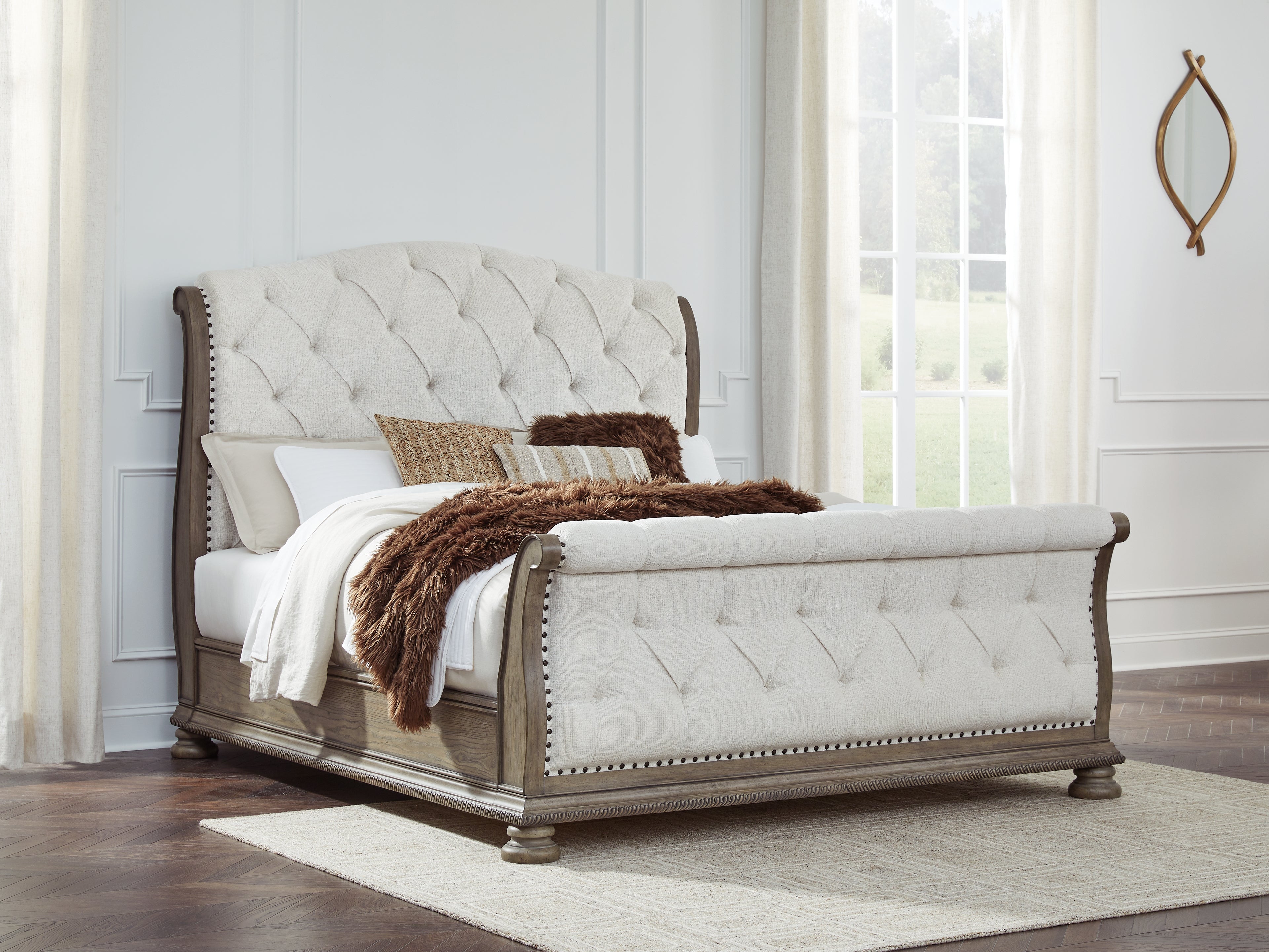 Ardenfield King Sleigh Bed, Dresser, Mirror and Nightstand