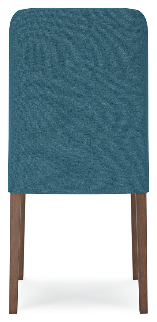 Lyncott Extension Dining Table and 6 Chairs