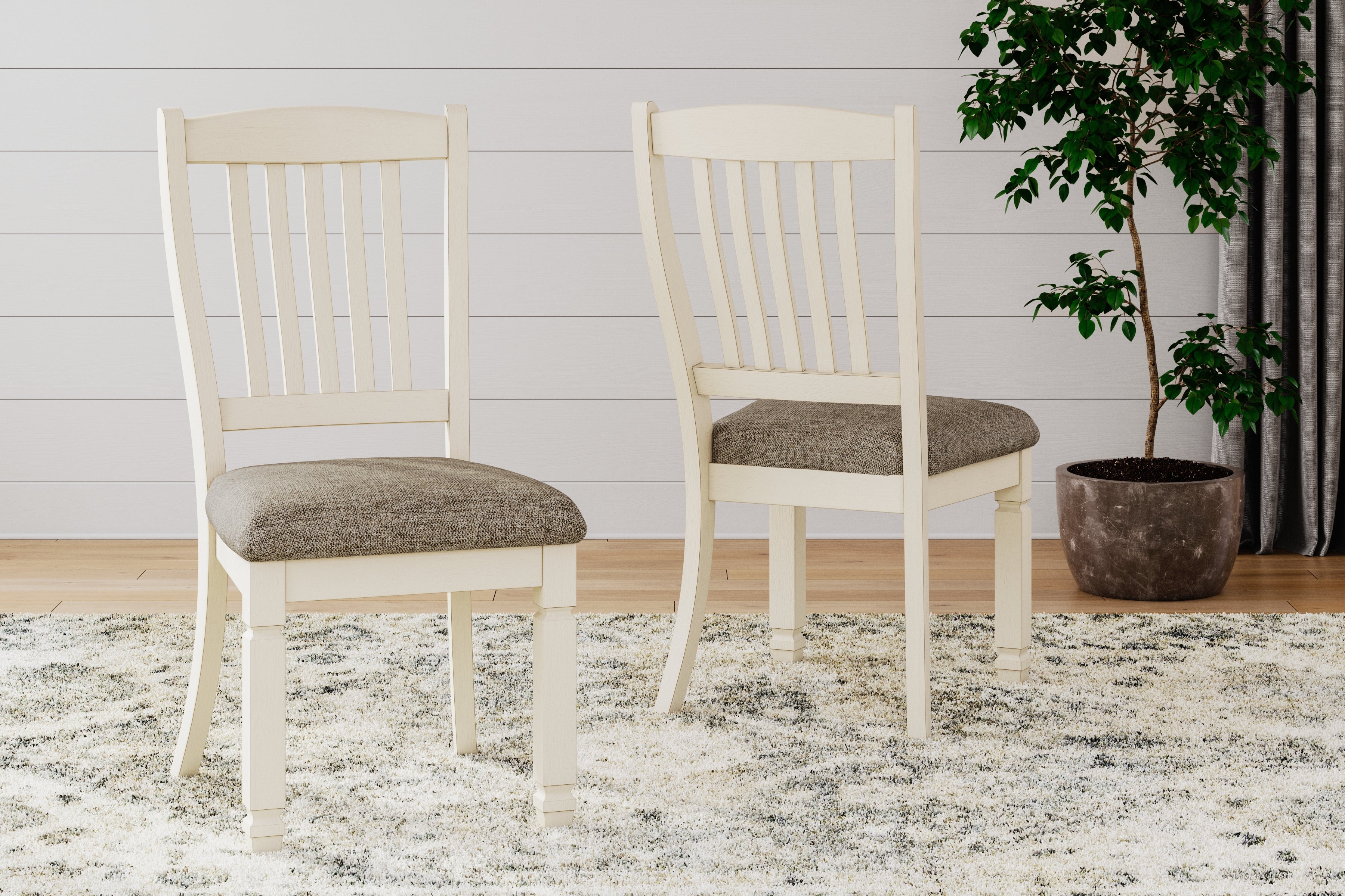 Bolanburg Extension Dining Table and 4 Chairs