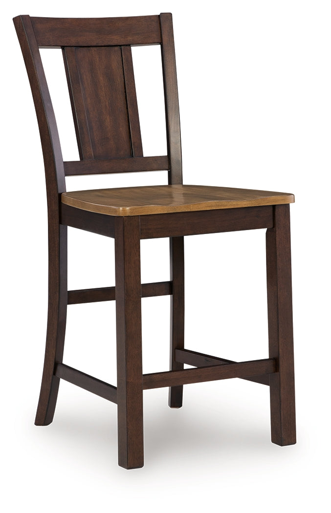 Rylandeen Counter Height Extension Dining Table and 6 Barstools