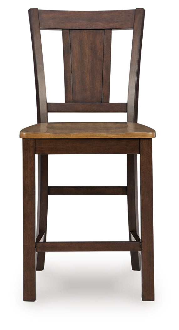 Rylandeen Counter Height Extension Dining Table and 6 Barstools