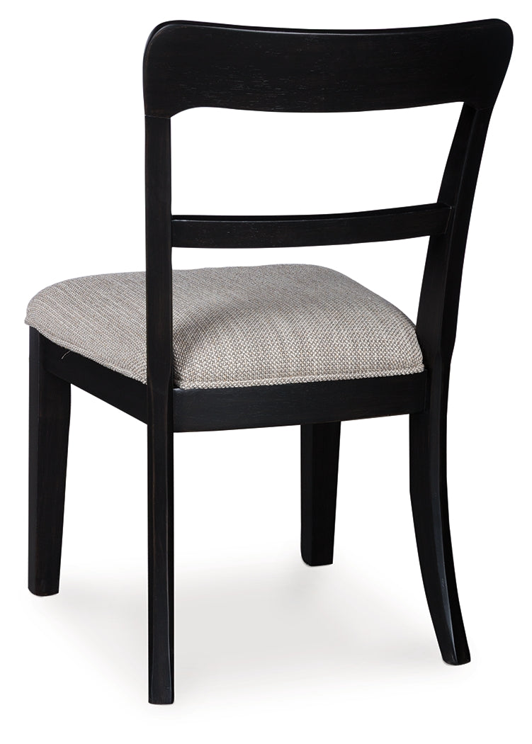 Greddinton Extension Dining Table and 4 Chairs