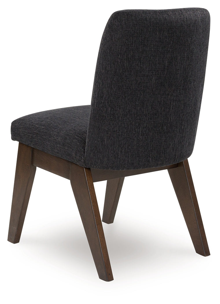 Dilenno Extension Dining Table and 4 Chairs