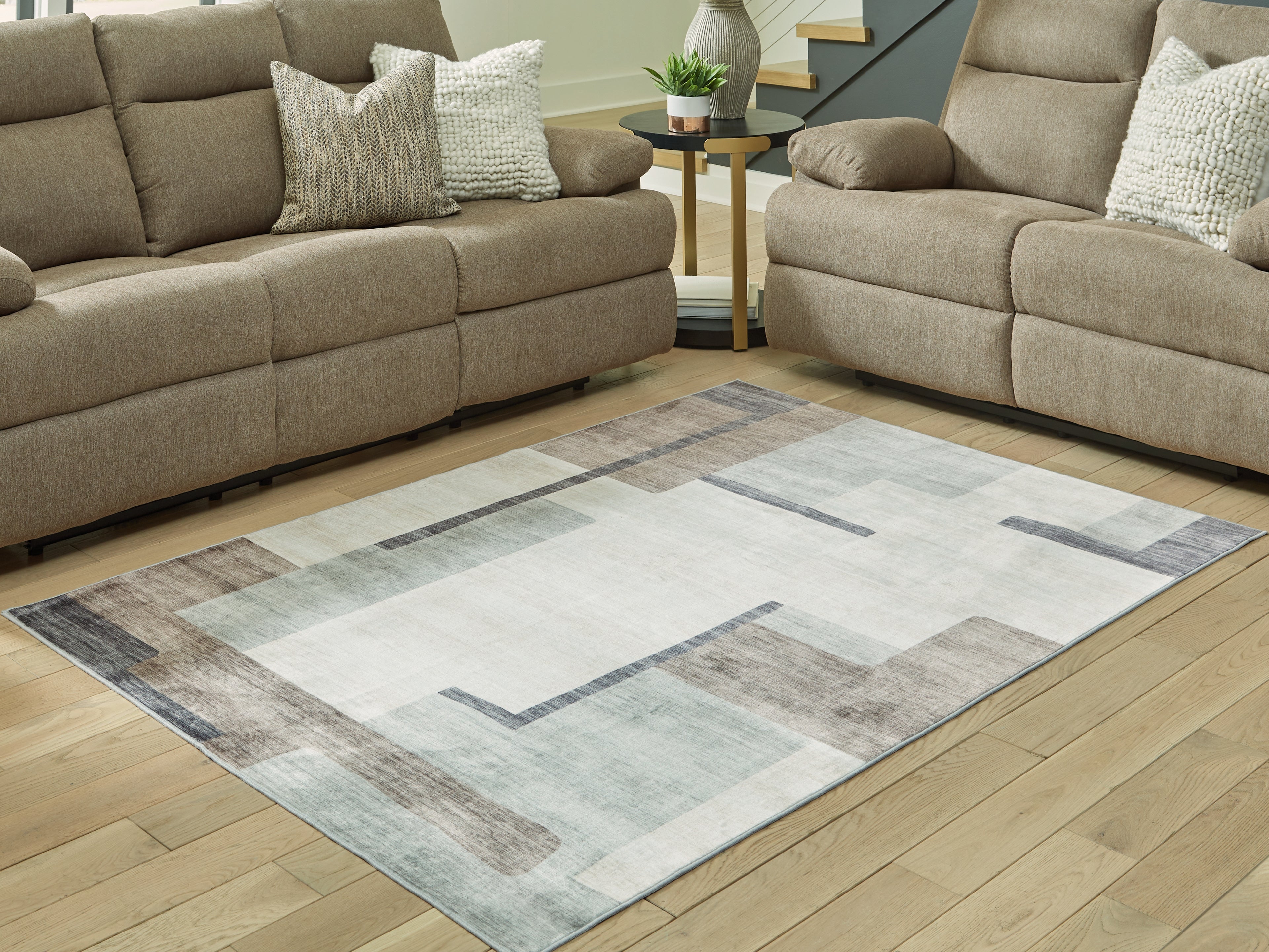 Larkport Washable 5' x 7' Area Rug