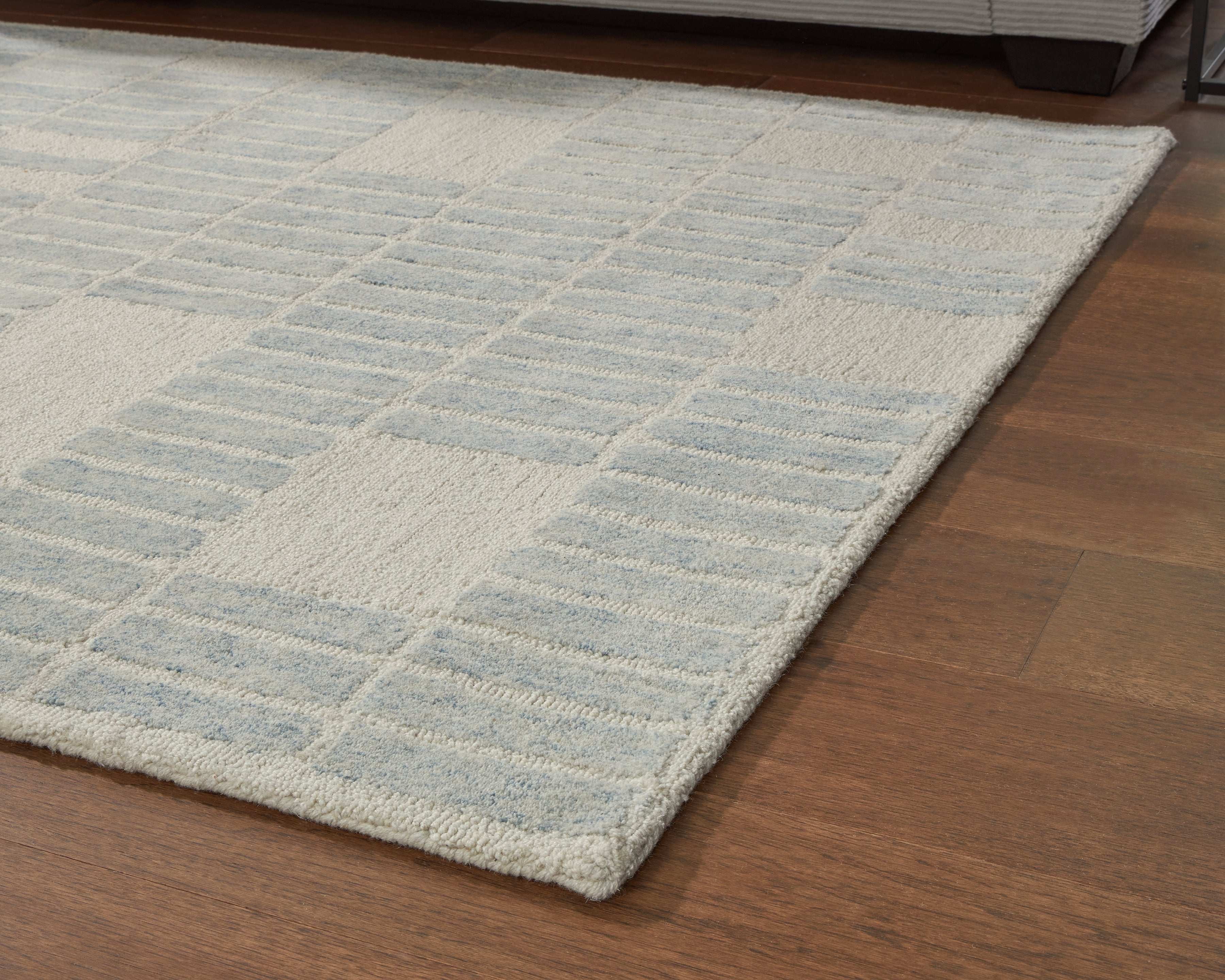 Dylanton 7'8" x 10' Area Rug