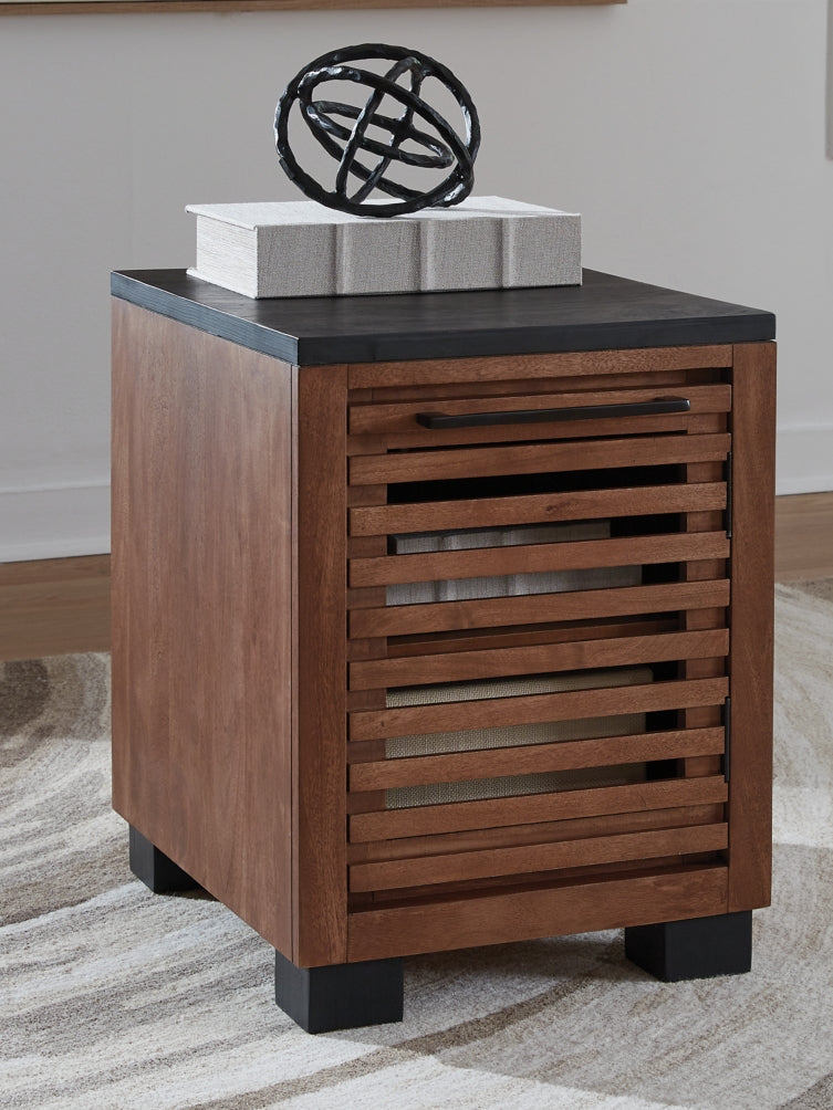 Kallari Chairside End Table