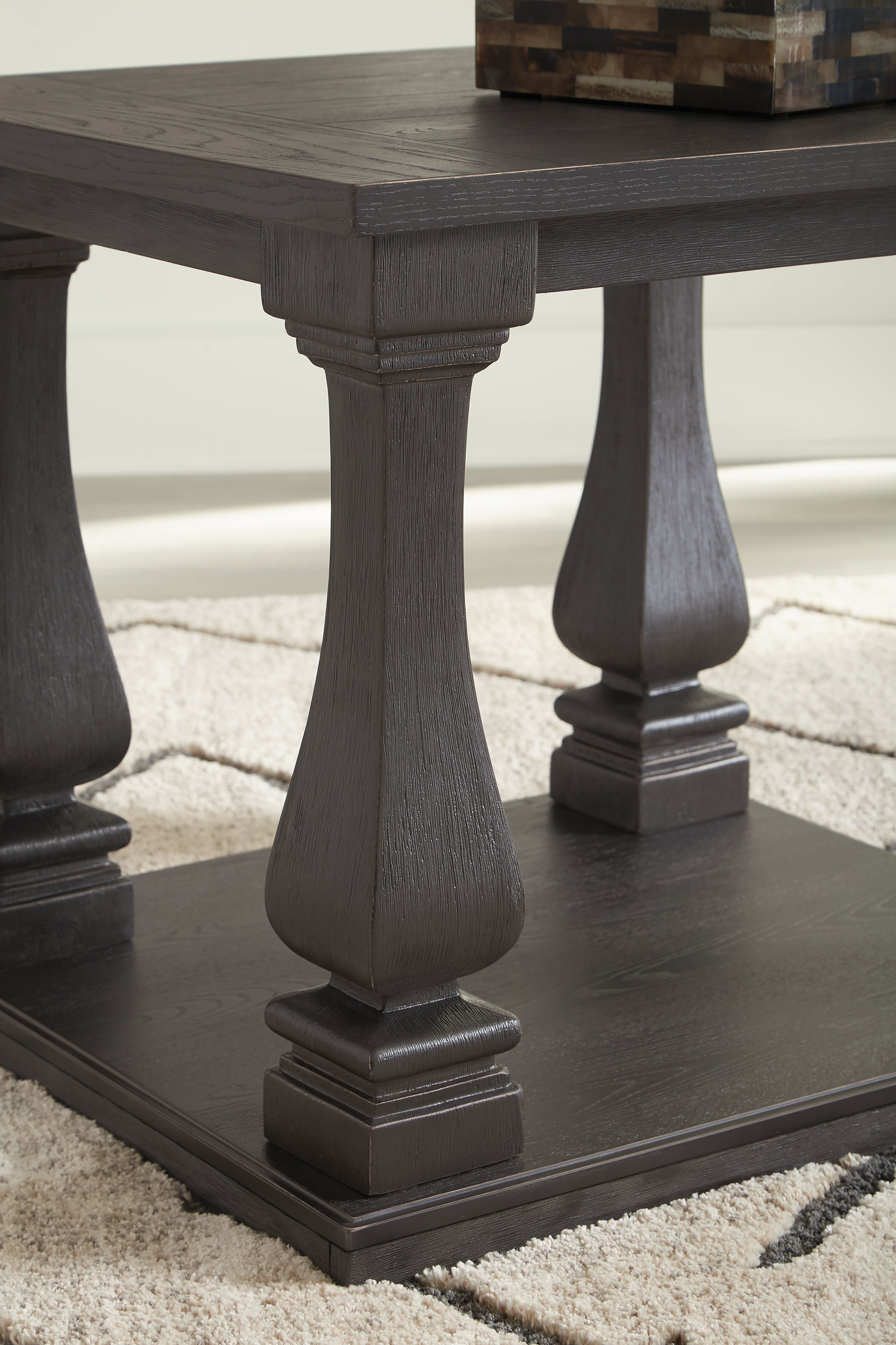 Wellturn End Table